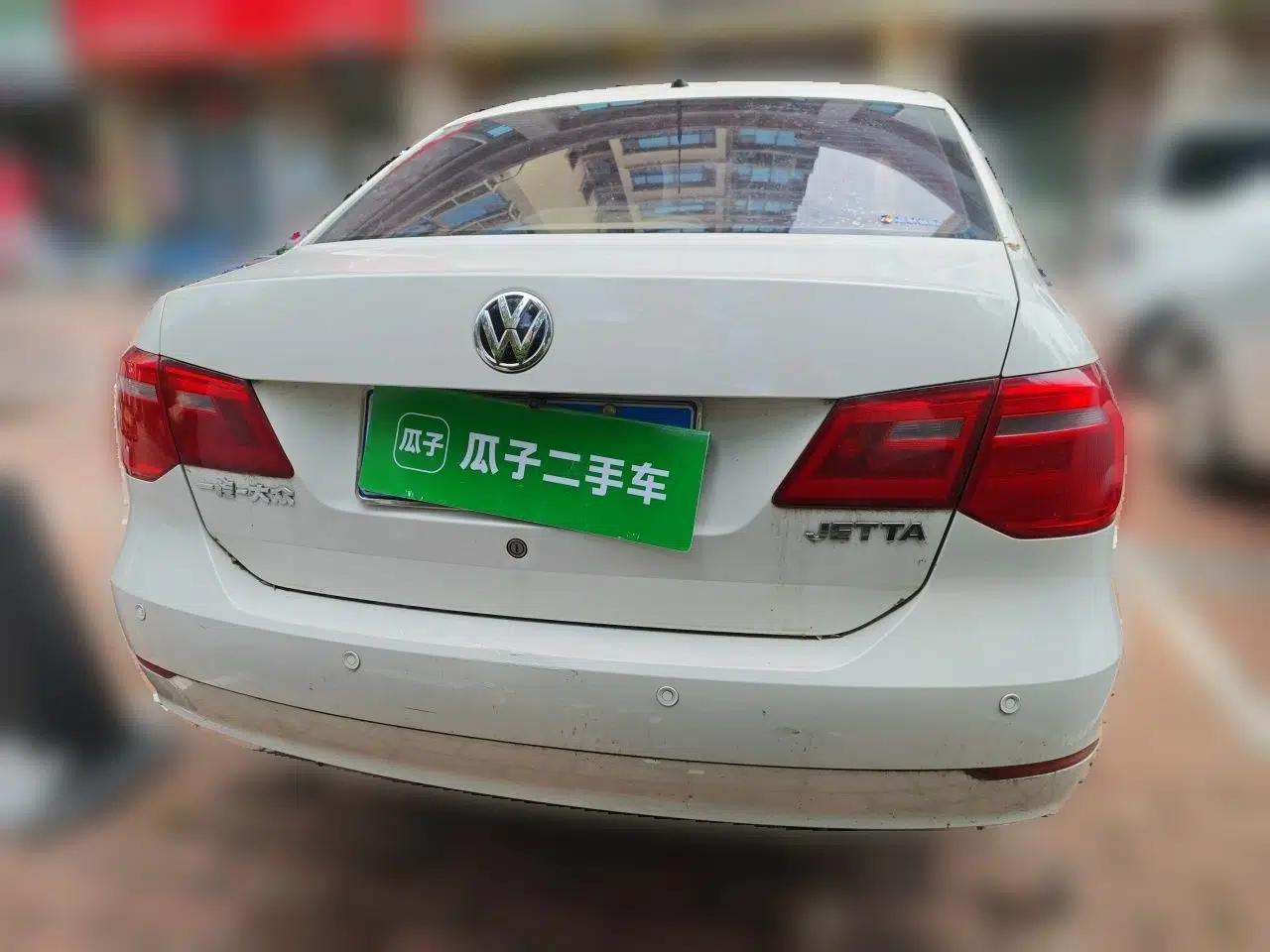 Volkswagen Jetta 2015 Zhuihui Edition 1.4L Manual Fashion Model — миниатюра 5