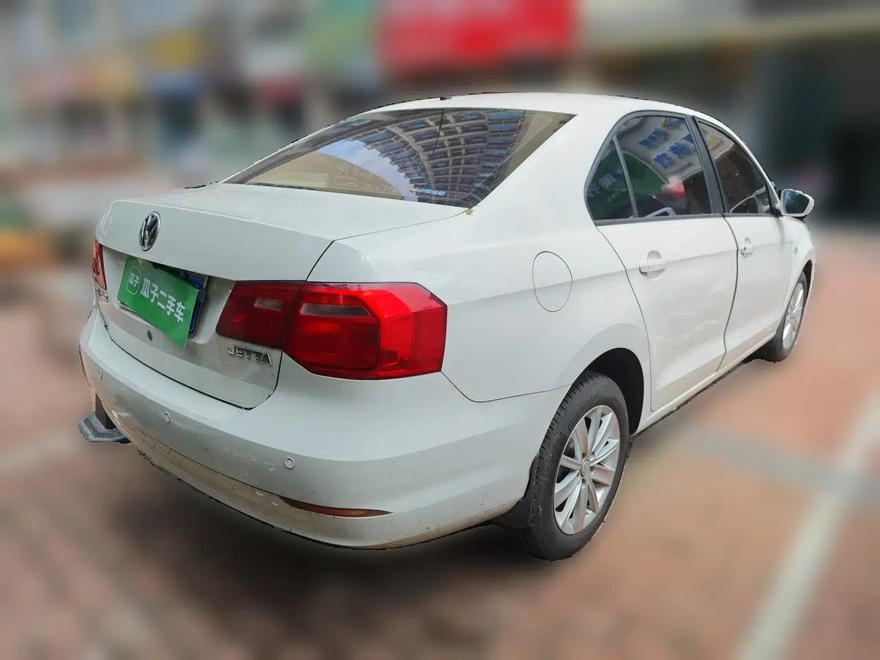 Volkswagen Jetta 2015 Zhuihui Edition 1.4L Manual Fashion Model — миниатюра 6