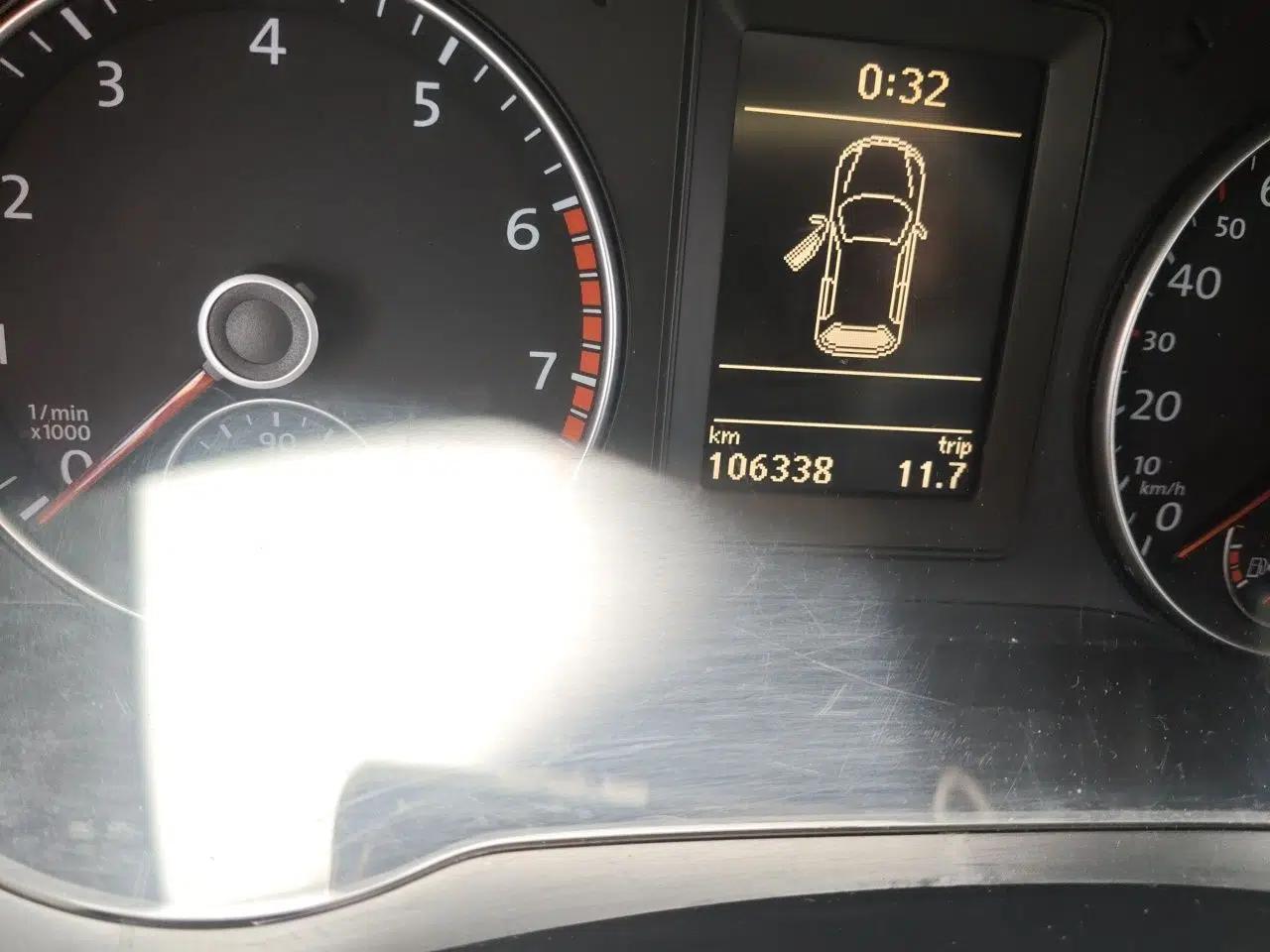 Volkswagen Scirocco 2010 2.0 TSI Sport Edition — миниатюра 12