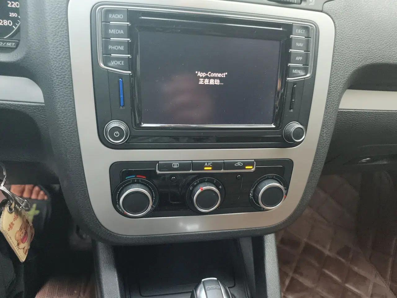 Volkswagen Scirocco 2011 1.4 TSI Single-Turbo Fashion Edition — миниатюра 13