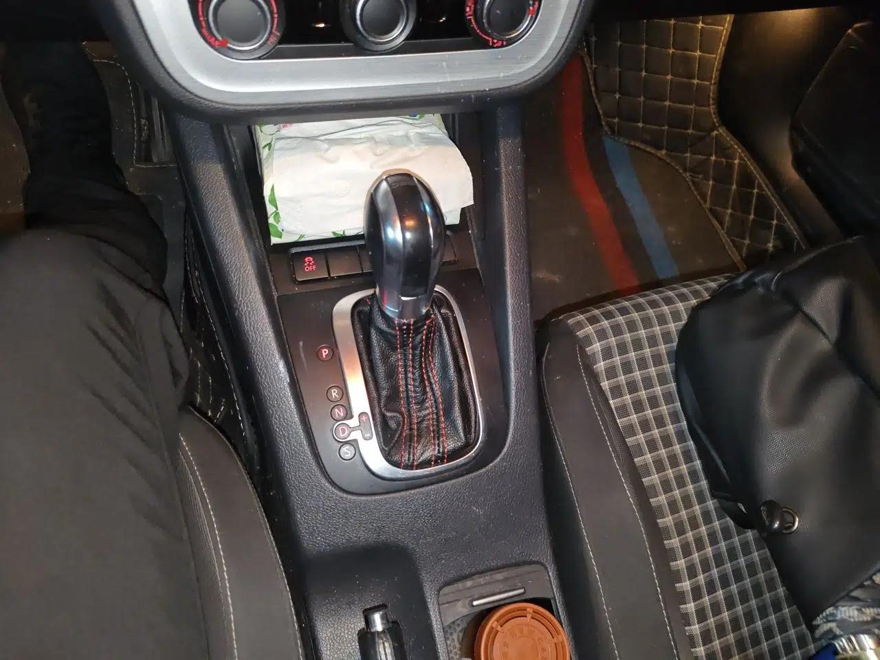 Volkswagen Scirocco 2015 1.4TSI Comfort Edition — миниатюра 14