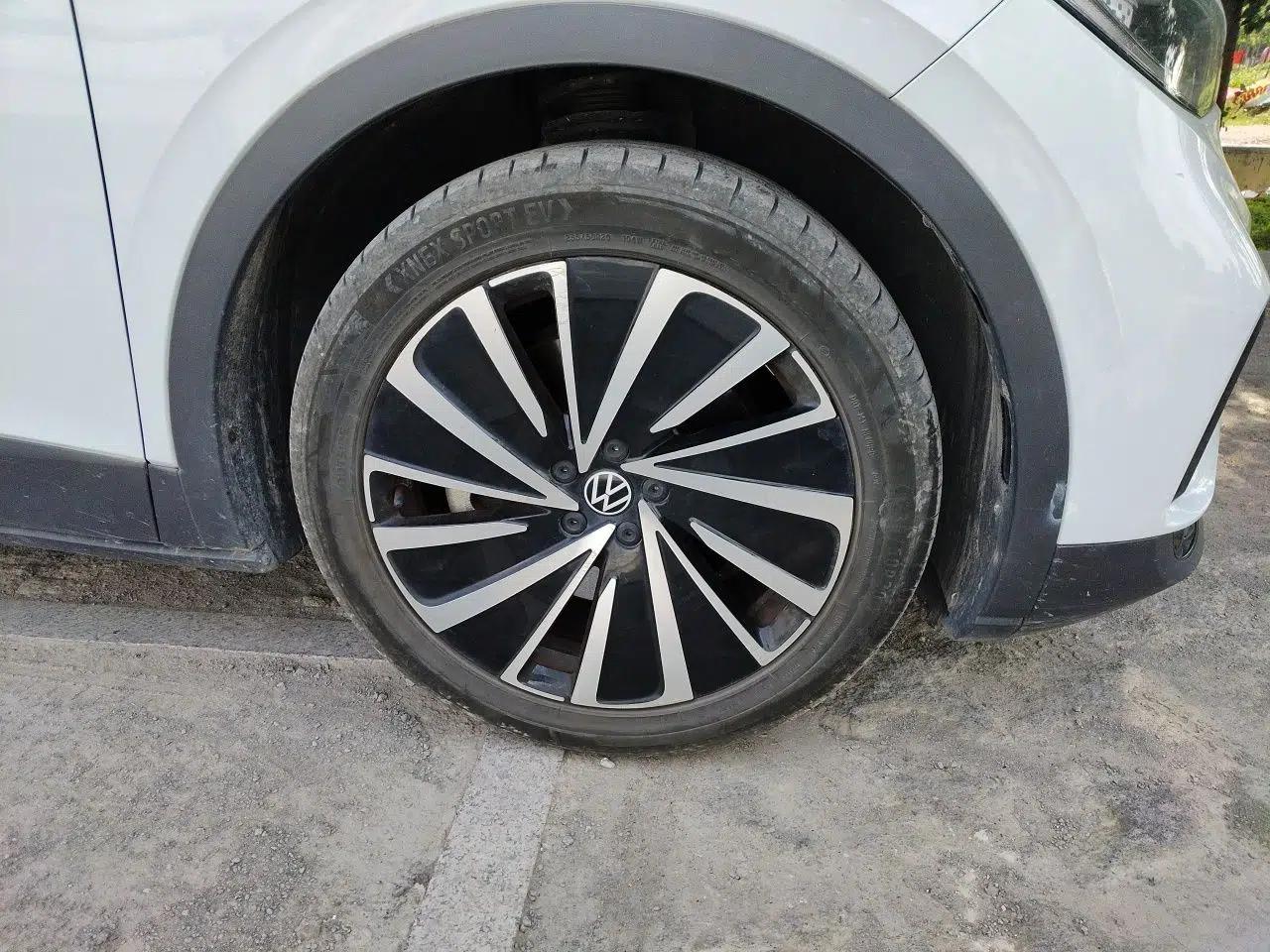 Volkswagen ID.4 X 2022 Pure Long-Range Version — миниатюра 8