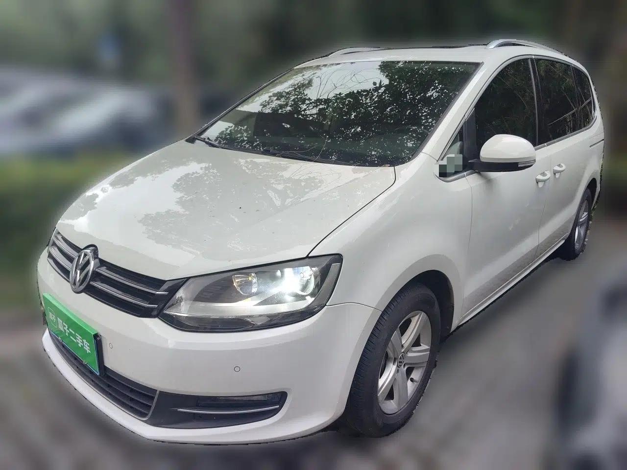 Volkswagen Sharan 2013 1.8TSI Comfort Model — миниатюра 1