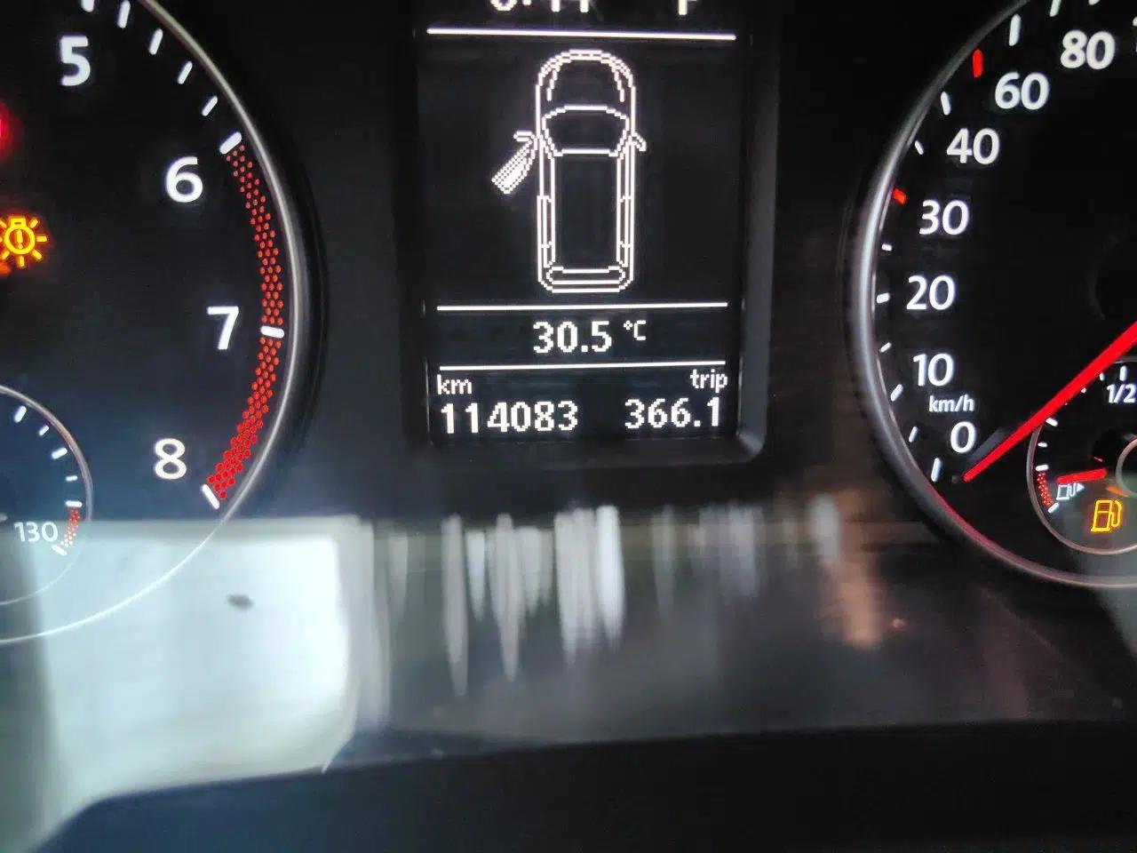 Volkswagen Sharan 2013 1.8TSI Comfort Model — миниатюра 12