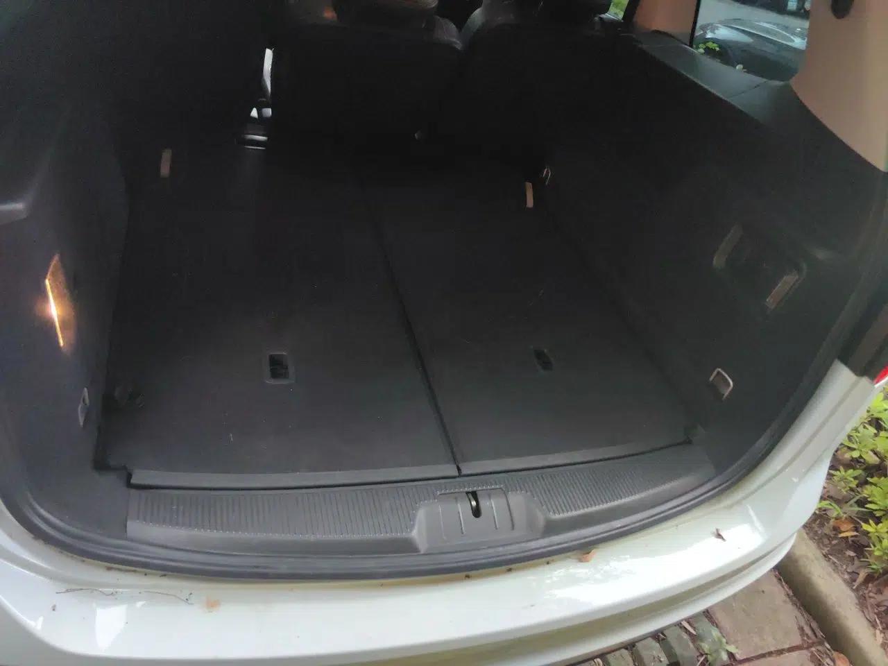 Volkswagen Sharan 2013 1.8TSI Comfort Model — миниатюра 19