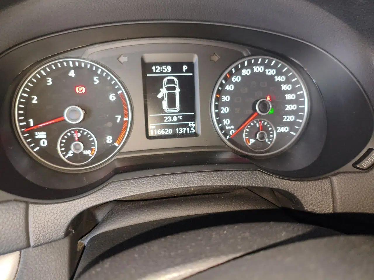 Volkswagen Sharan 2014 2.0 TSI Standard Model — миниатюра 11