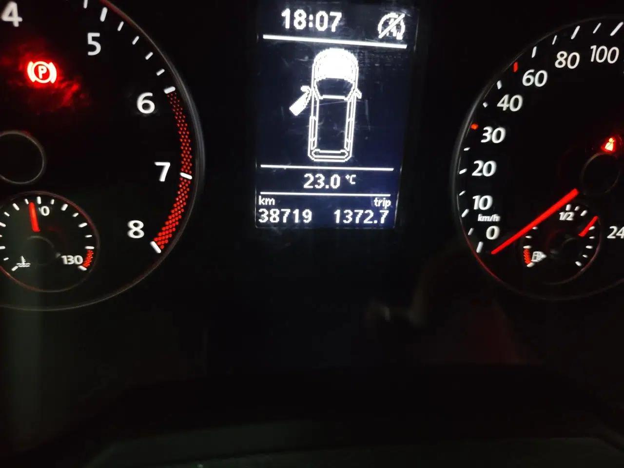Volkswagen Sharan 2018 Revised Version 380TSI Comfort Edition 7-Seater — миниатюра 12