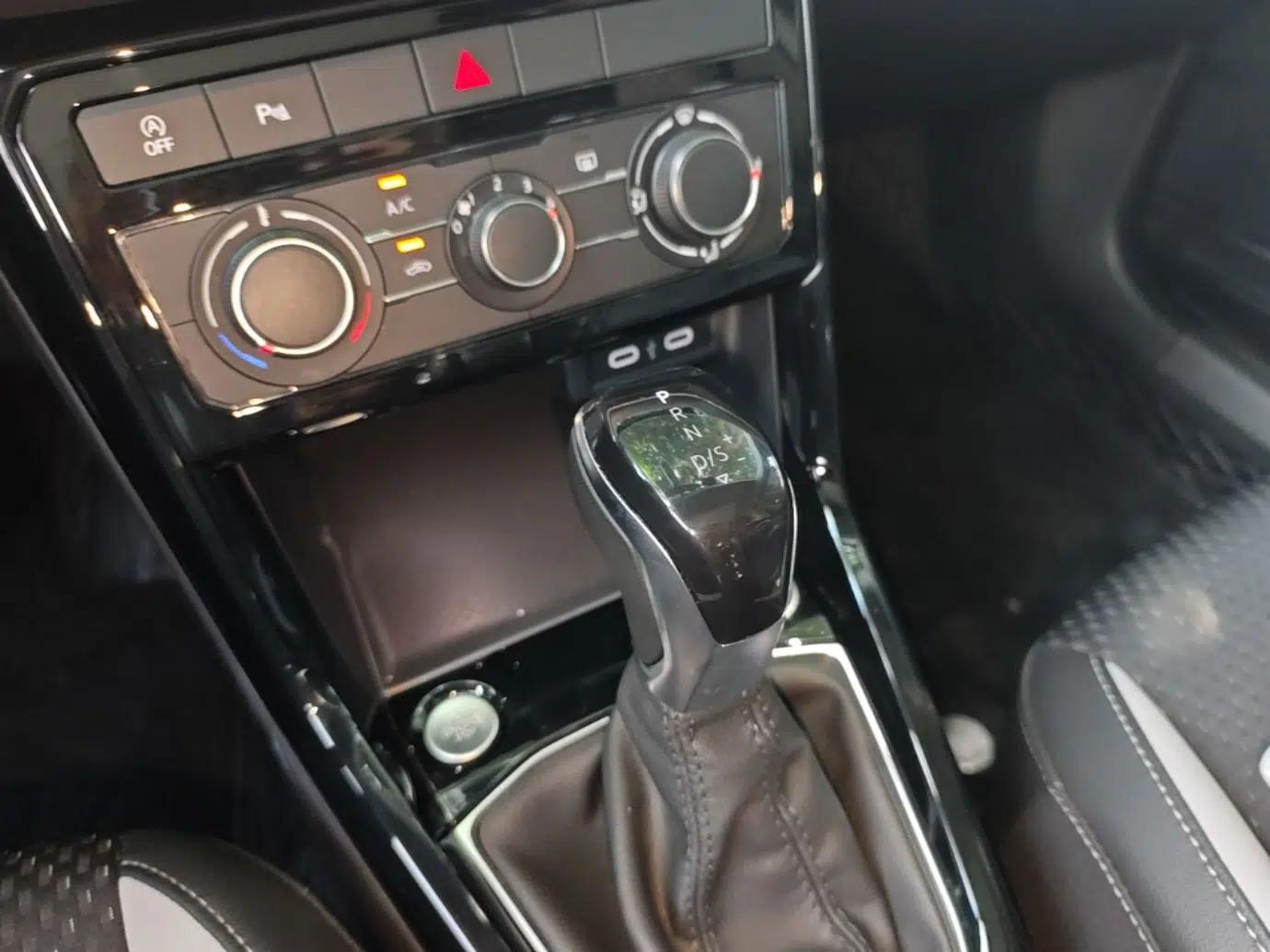 Volkswagen Tacqua 2021 200TSI DSG JoyConnect Edition — миниатюра 16