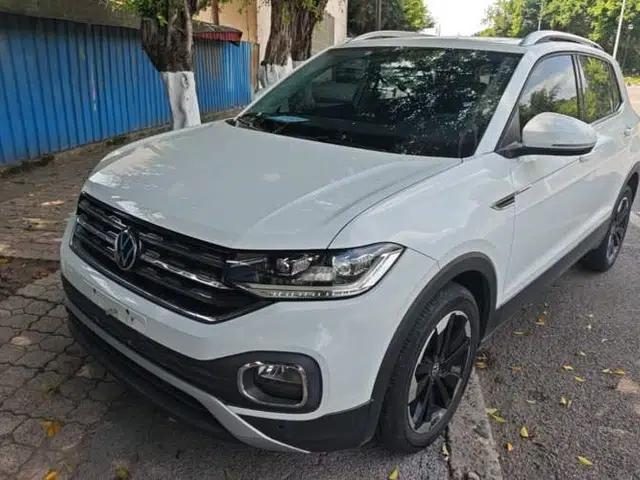 Volkswagen Tacqua 2021 200TSI DSG JoyConnect Edition