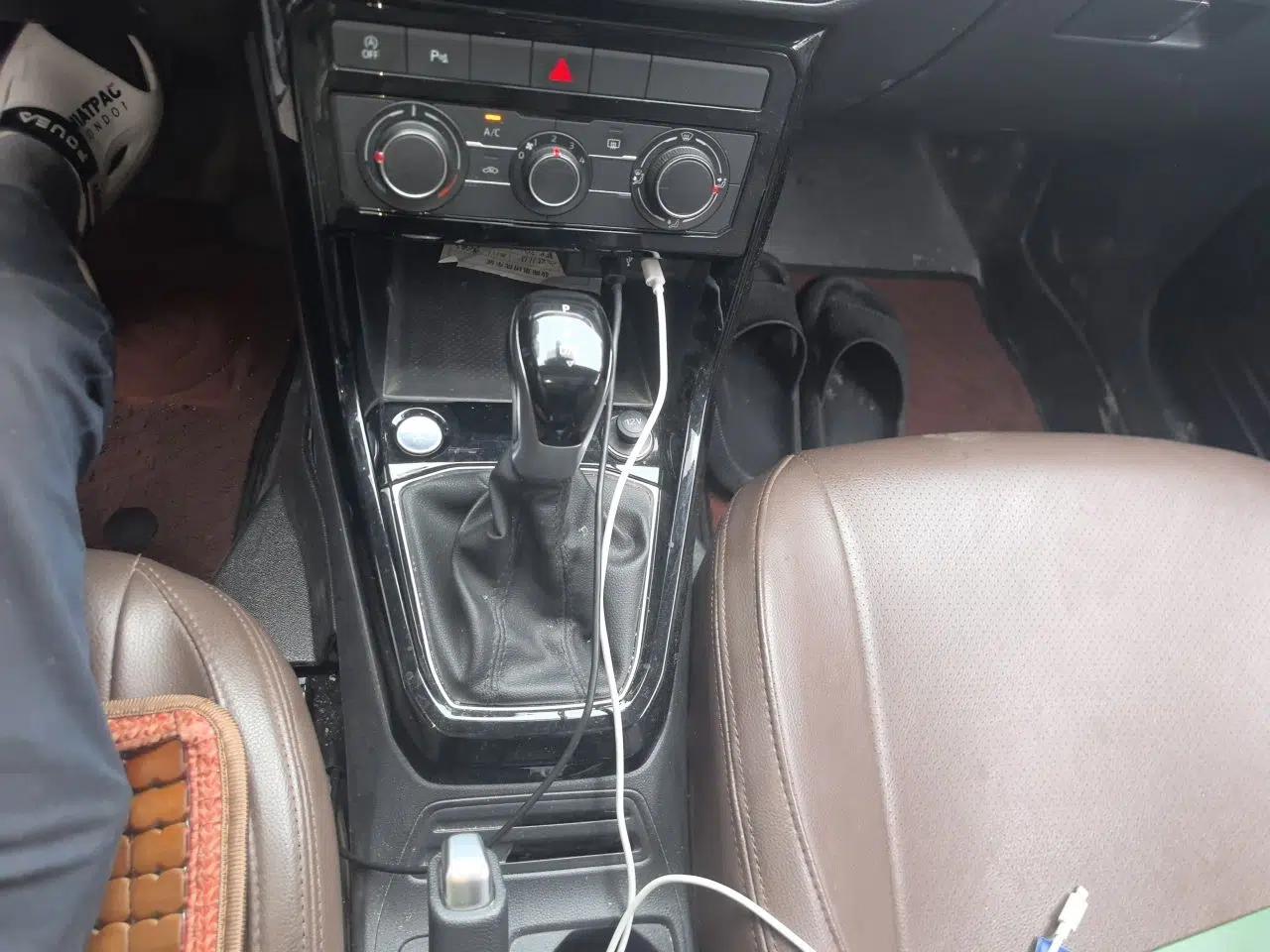 Volkswagen Tacqua 2020 1.5L Automatic Yue — миниатюра 14