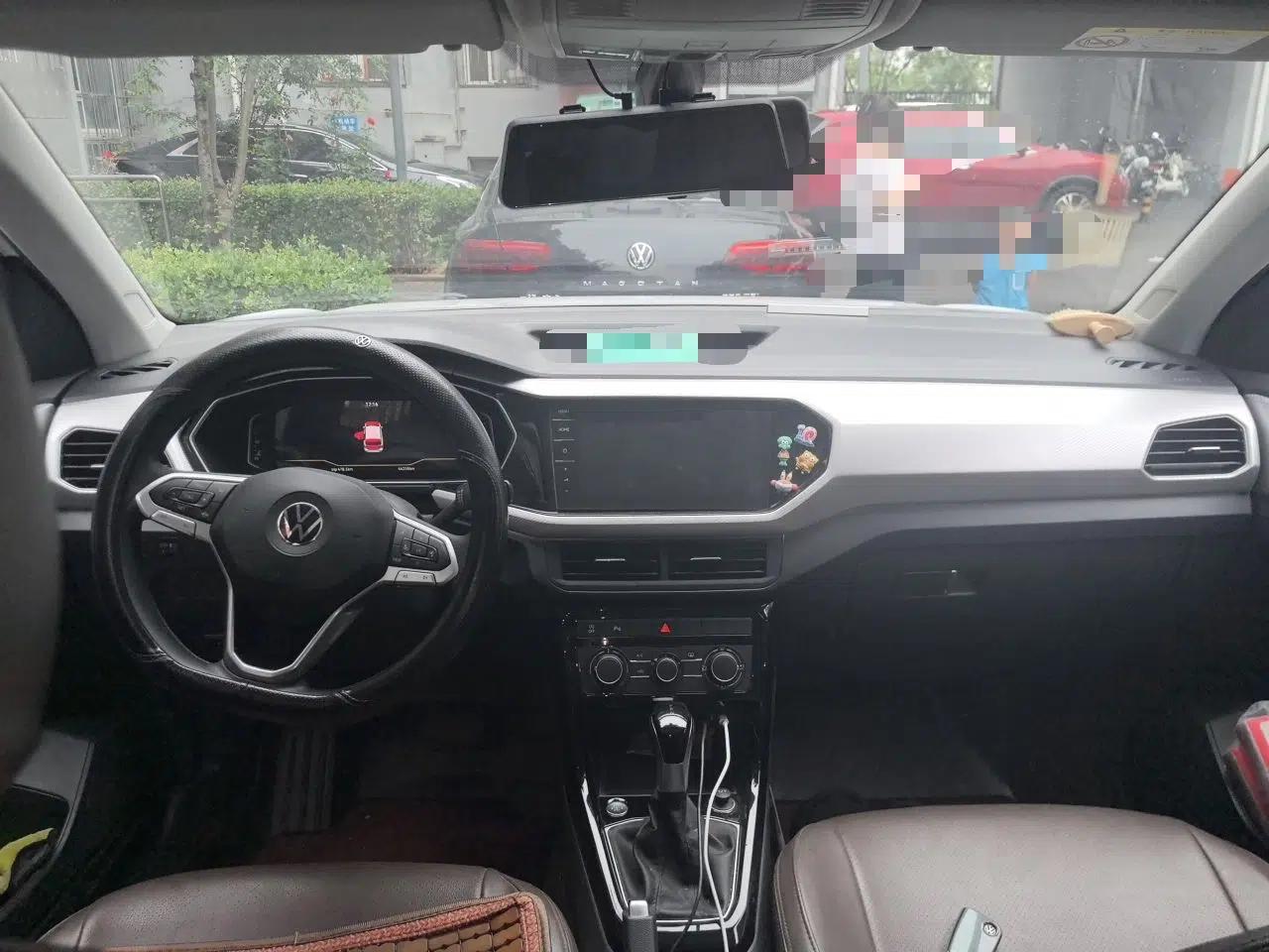 Volkswagen Tacqua 2020 1.5L Automatic Yue — миниатюра 9