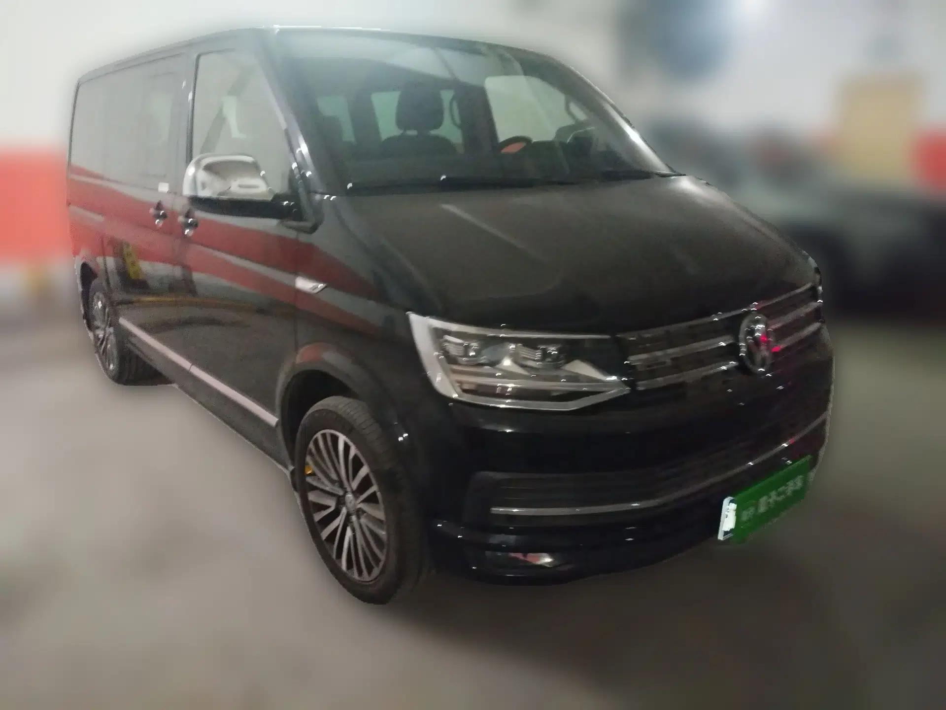 Volkswagen Multivan 2018 2.0 TSI Four-Wheel Drive Comfort Edition 7-Seater — миниатюра 3
