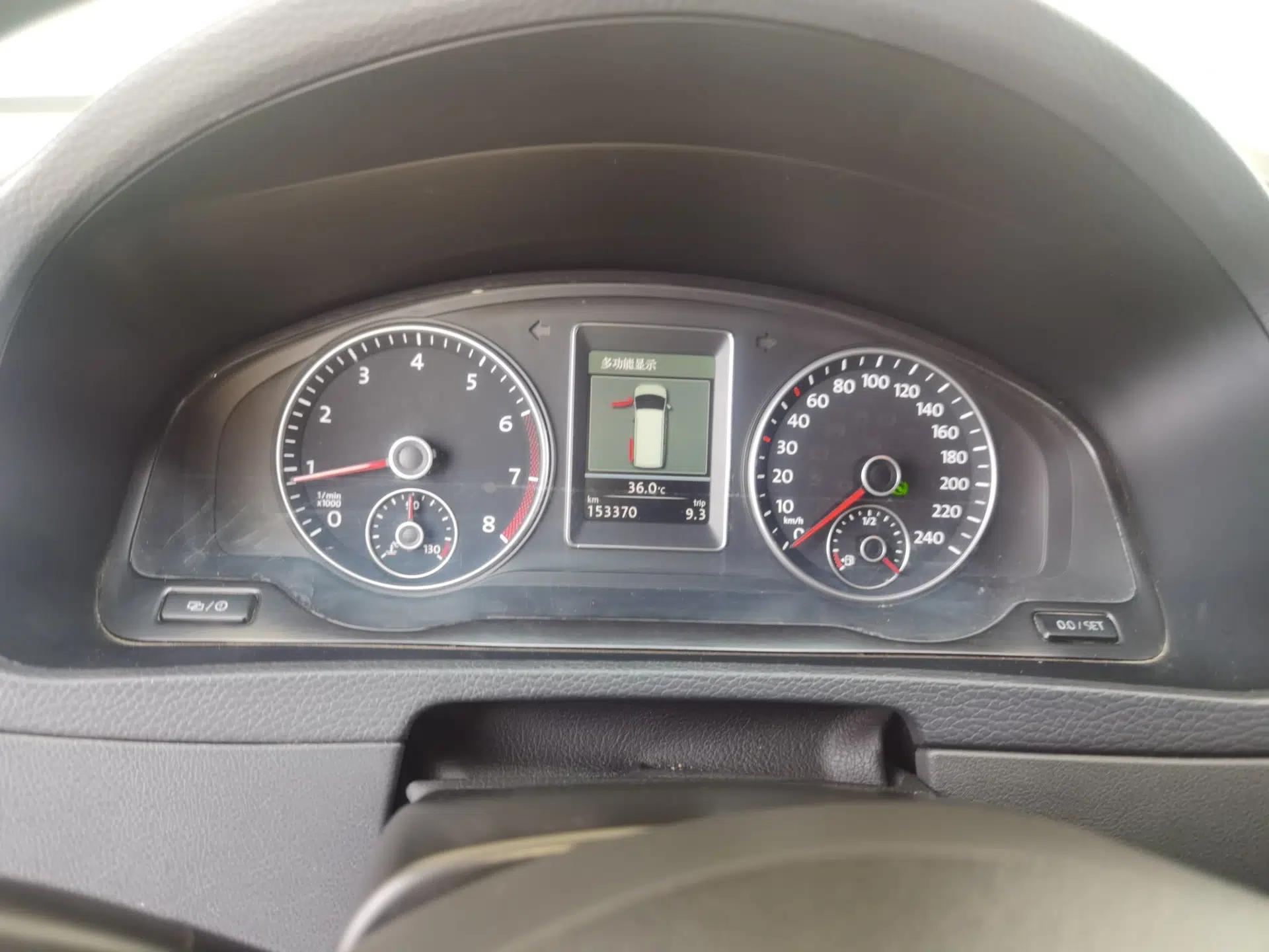 Volkswagen Multivan 2012 2.0 TSI Two-Wheel-Drive Luxury Edition — миниатюра 11