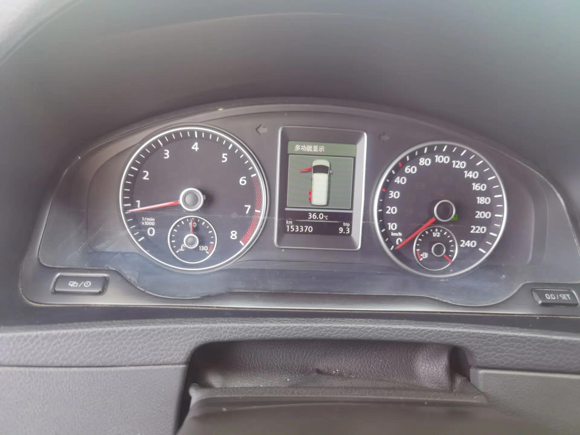 Volkswagen Multivan 2012 2.0 TSI Two-Wheel-Drive Luxury Edition — миниатюра 12