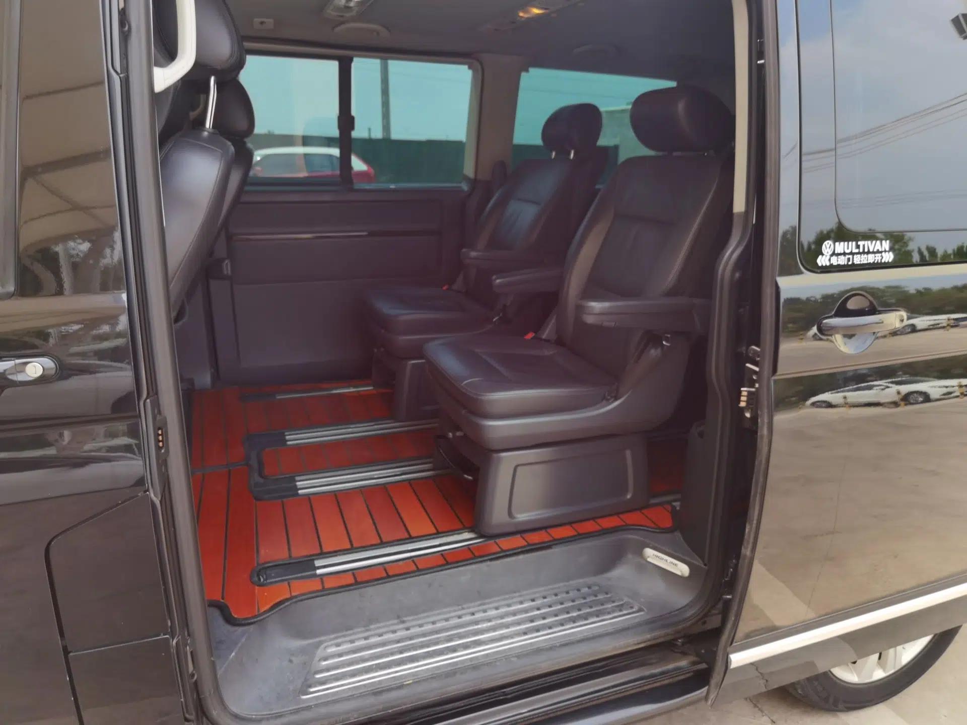 Volkswagen Multivan 2012 2.0 TSI Two-Wheel-Drive Luxury Edition — миниатюра 17