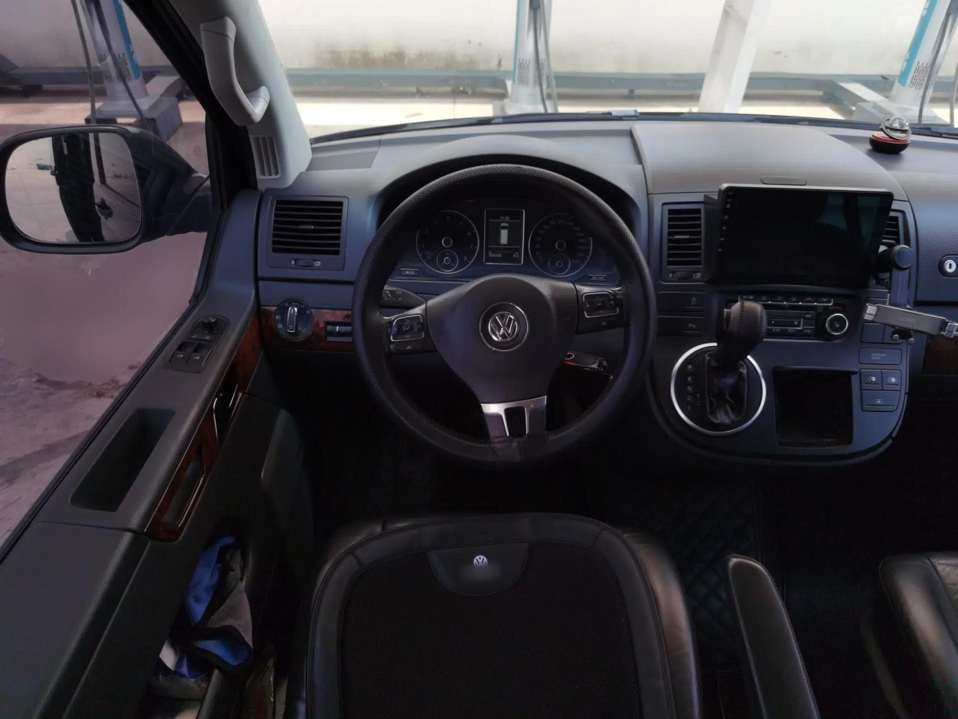 Volkswagen Multivan 2012 2.0 TSI Two-Wheel-Drive Luxury Edition — миниатюра 10