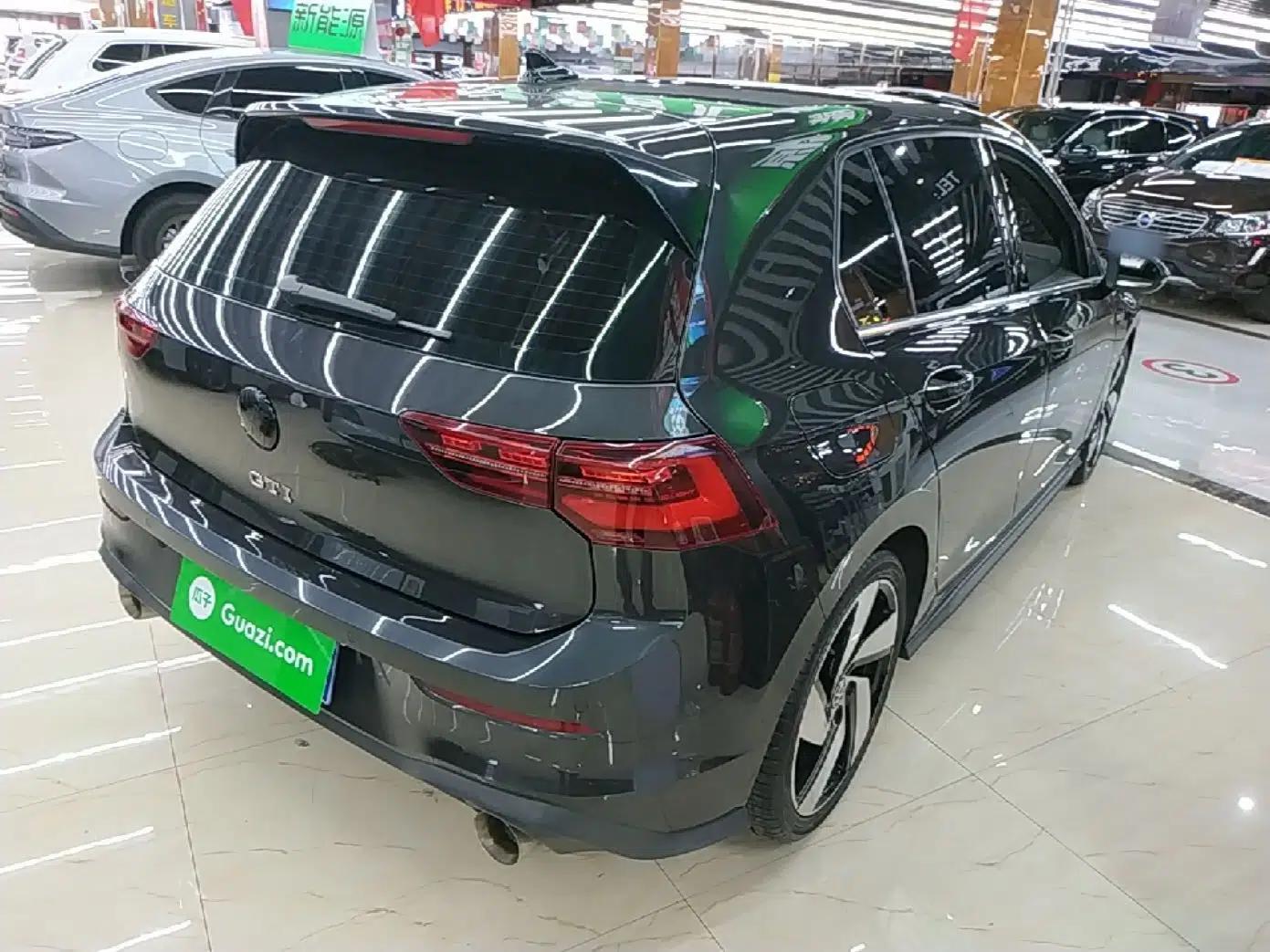 Volkswagen Golf GTI 2021 Facelift 380TSI DSG GTI — миниатюра 6