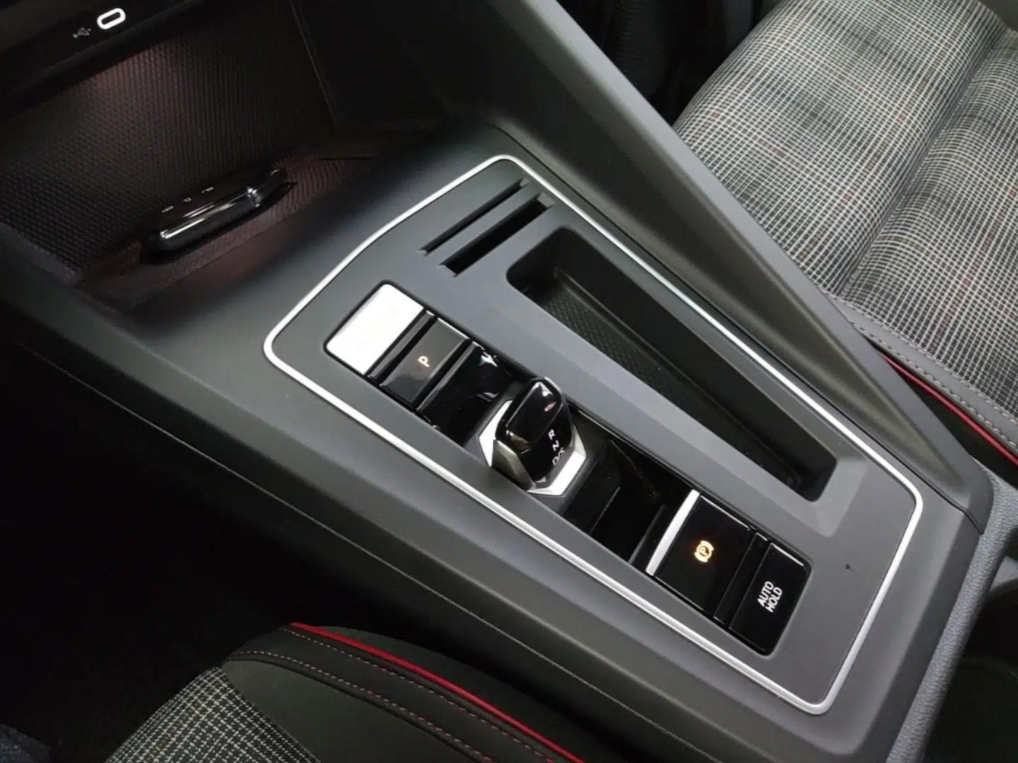 Volkswagen Golf GTI 2025 380TSI DSG GTI — миниатюра 16