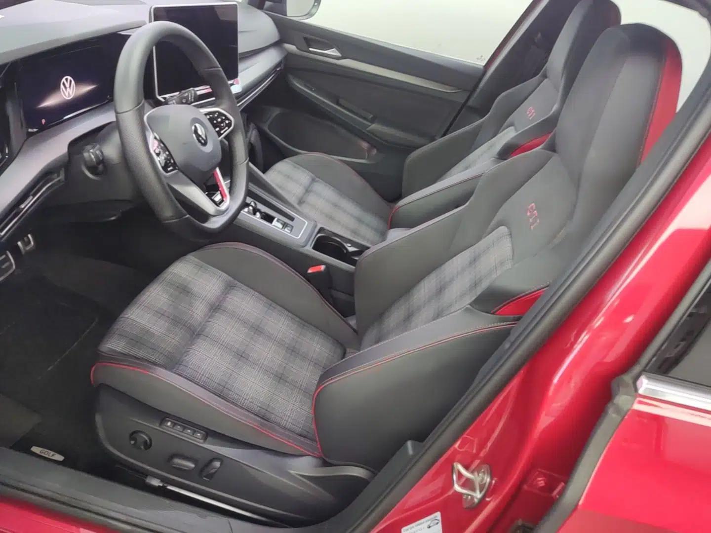 Volkswagen Golf GTI 2025 380TSI DSG GTI — миниатюра 17