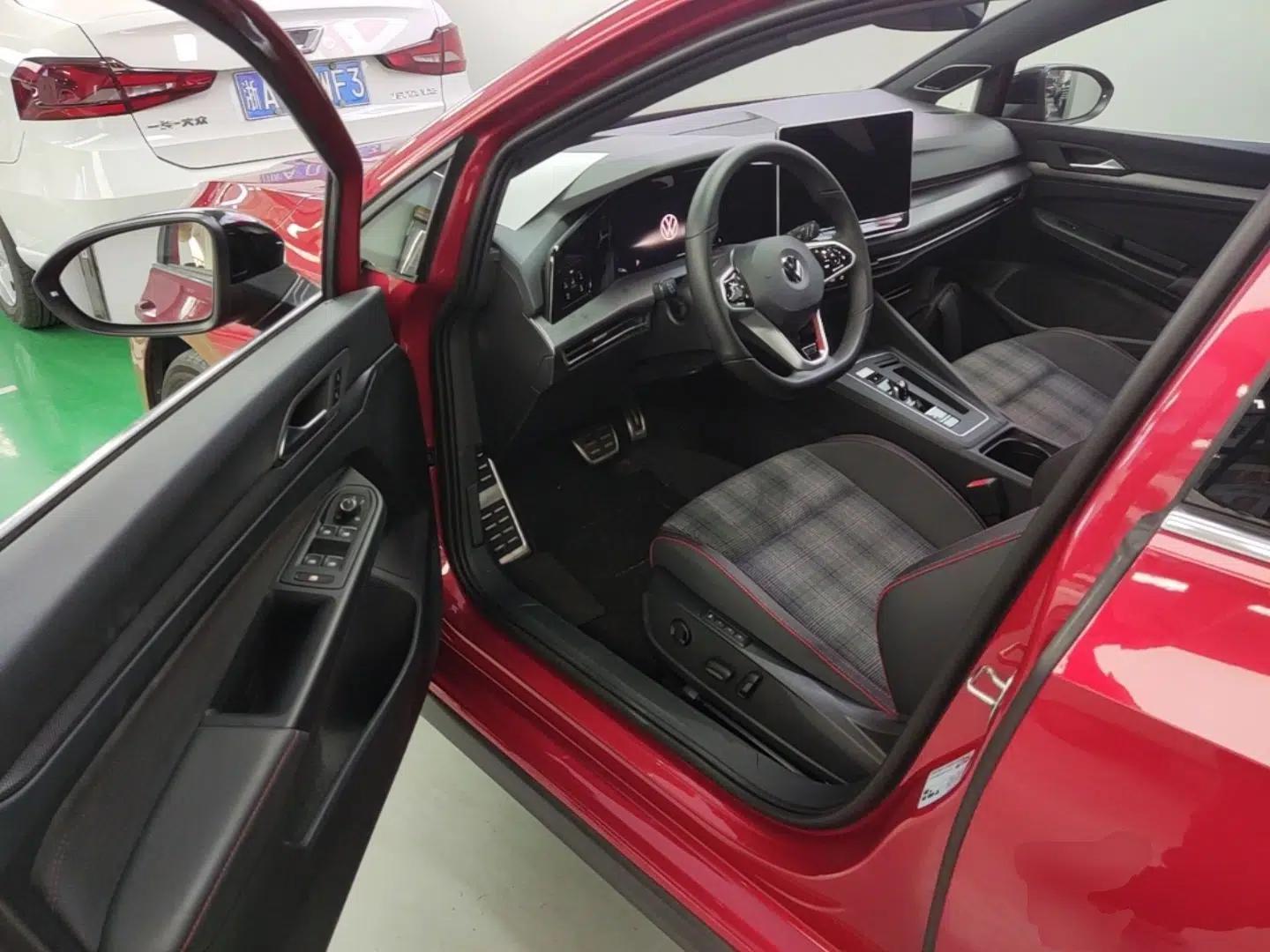 Volkswagen Golf GTI 2025 380TSI DSG GTI — миниатюра 18
