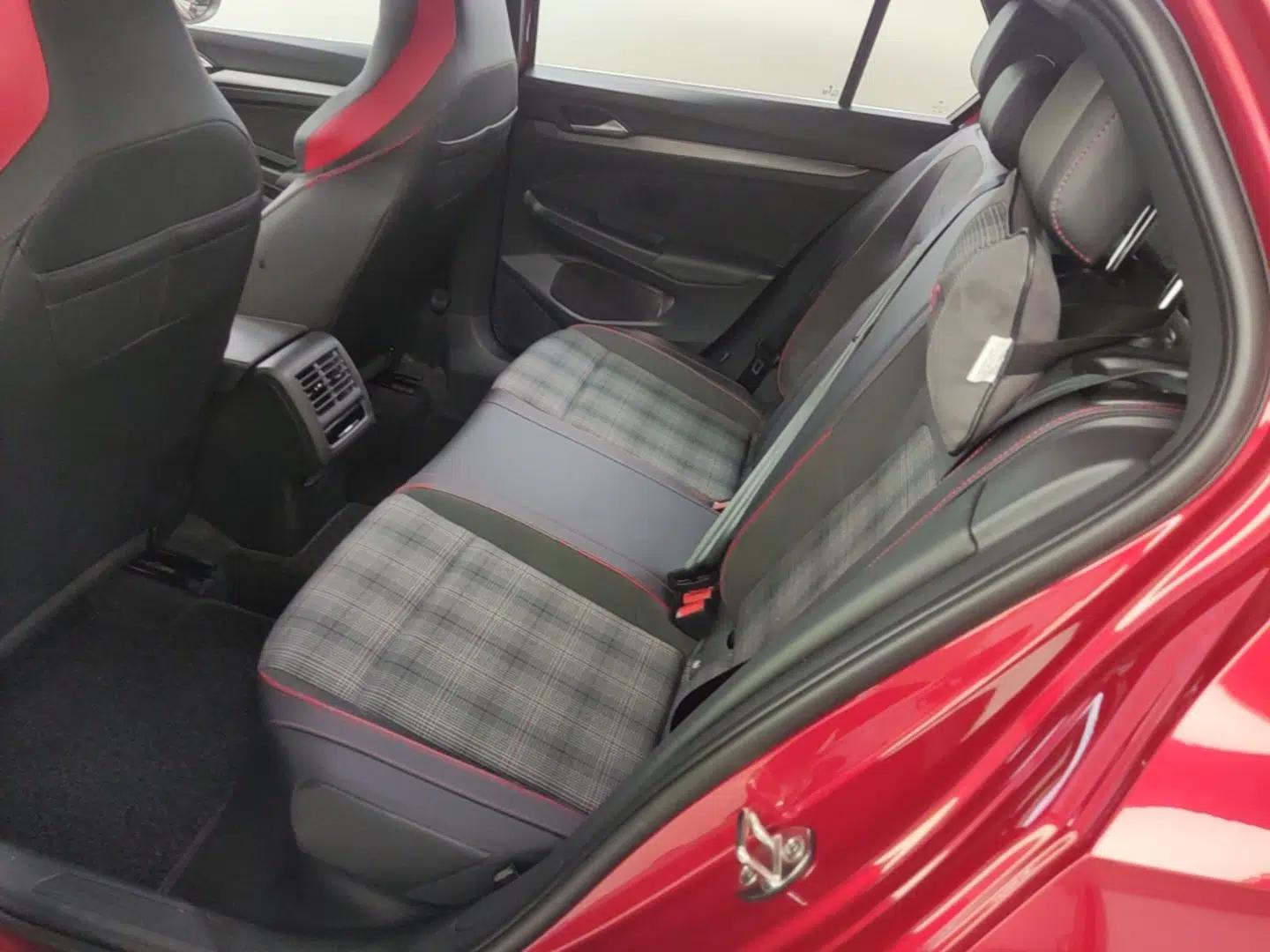 Volkswagen Golf GTI 2025 380TSI DSG GTI — миниатюра 20