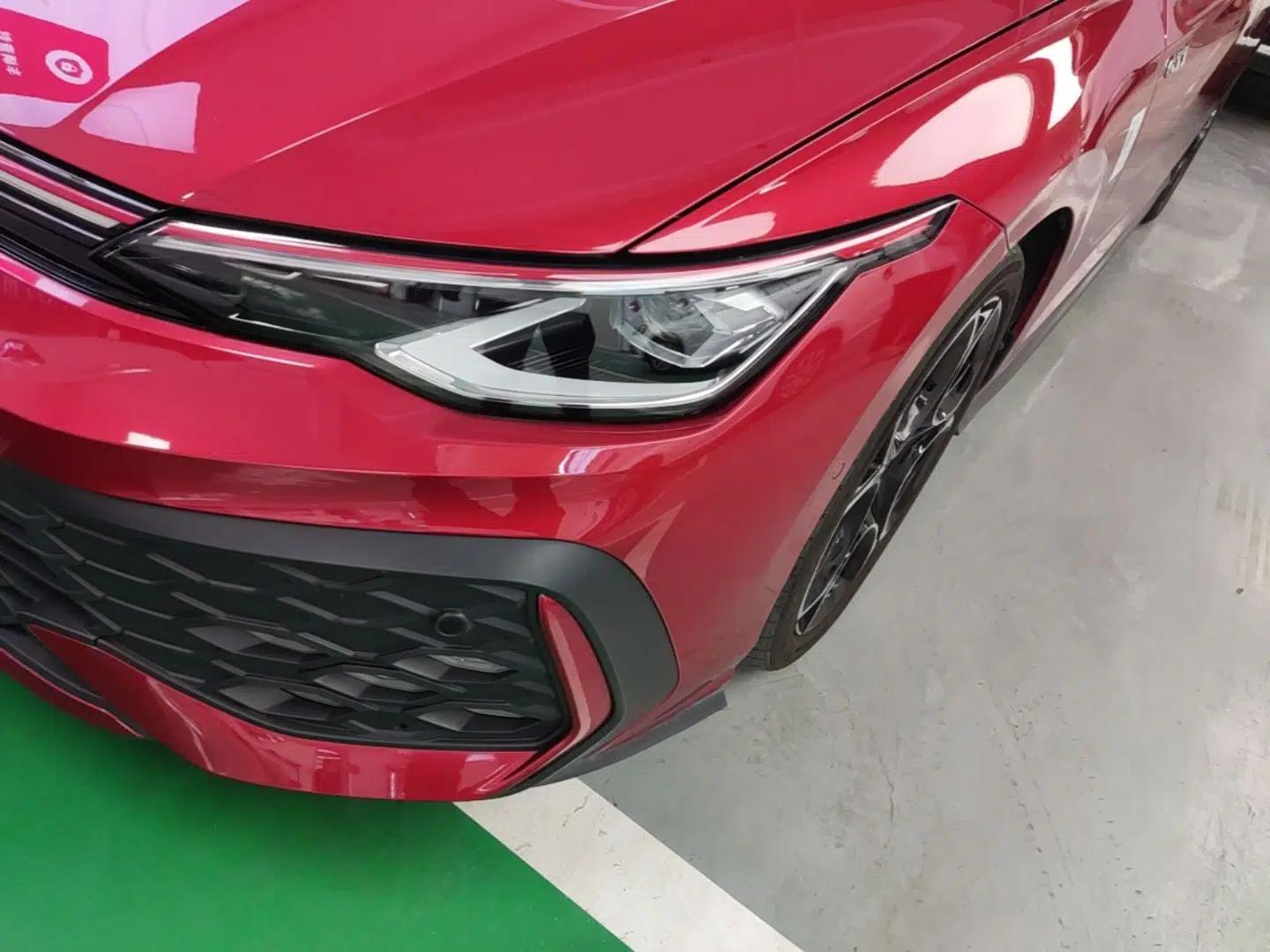 Volkswagen Golf GTI 2025 380TSI DSG GTI — миниатюра 8