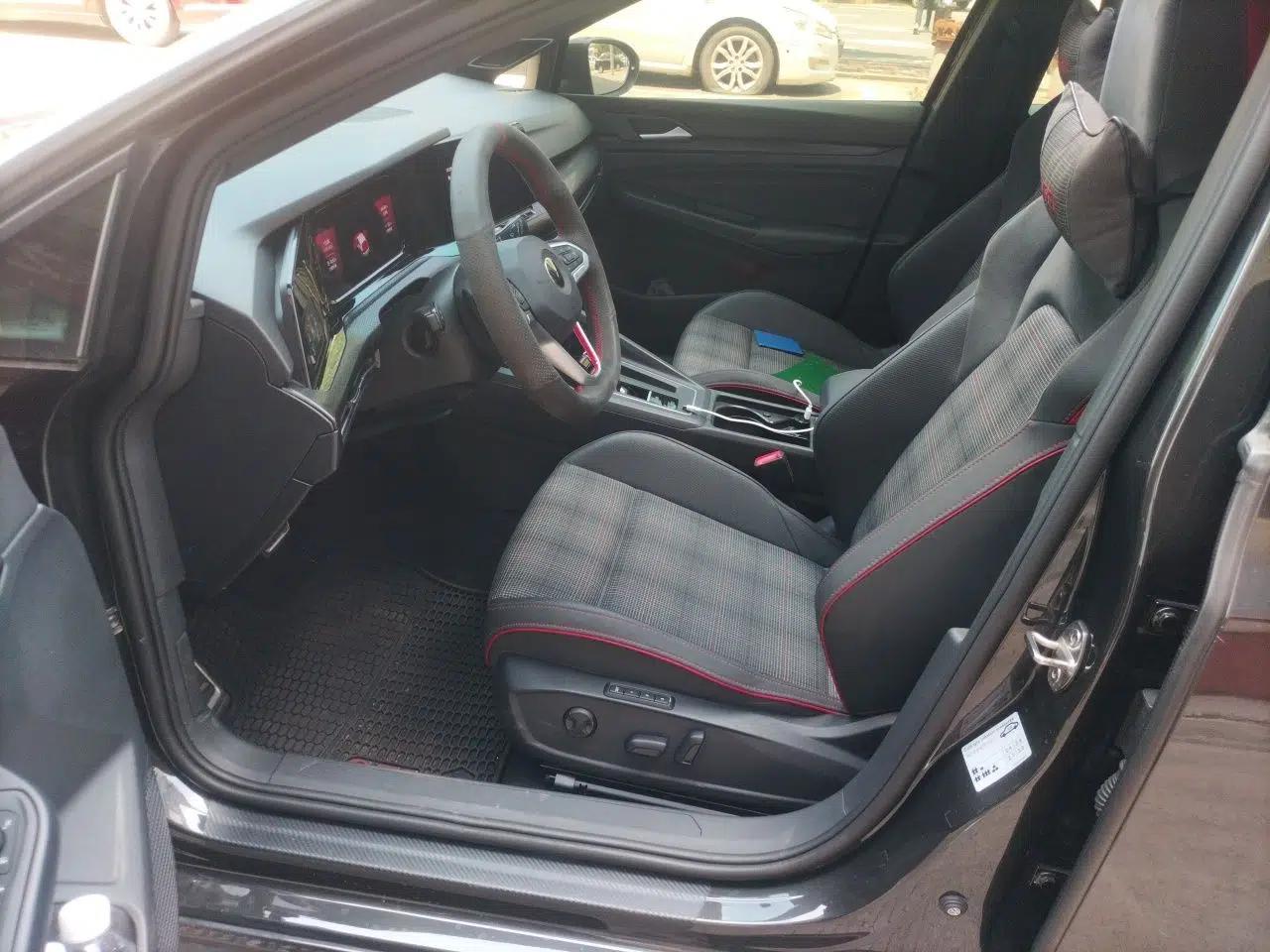 Volkswagen Golf GTI 2021 380TSI DSG GTI — миниатюра 16
