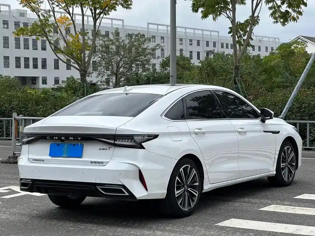 Chery Arrizo 8 2023 1.6T DCT Elegance — миниатюра 4