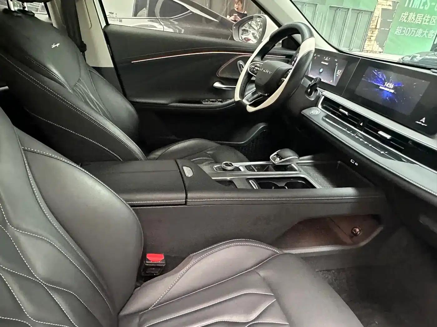 Chery Arrizo 8 2023 1.6T DCT Elegance — миниатюра 11