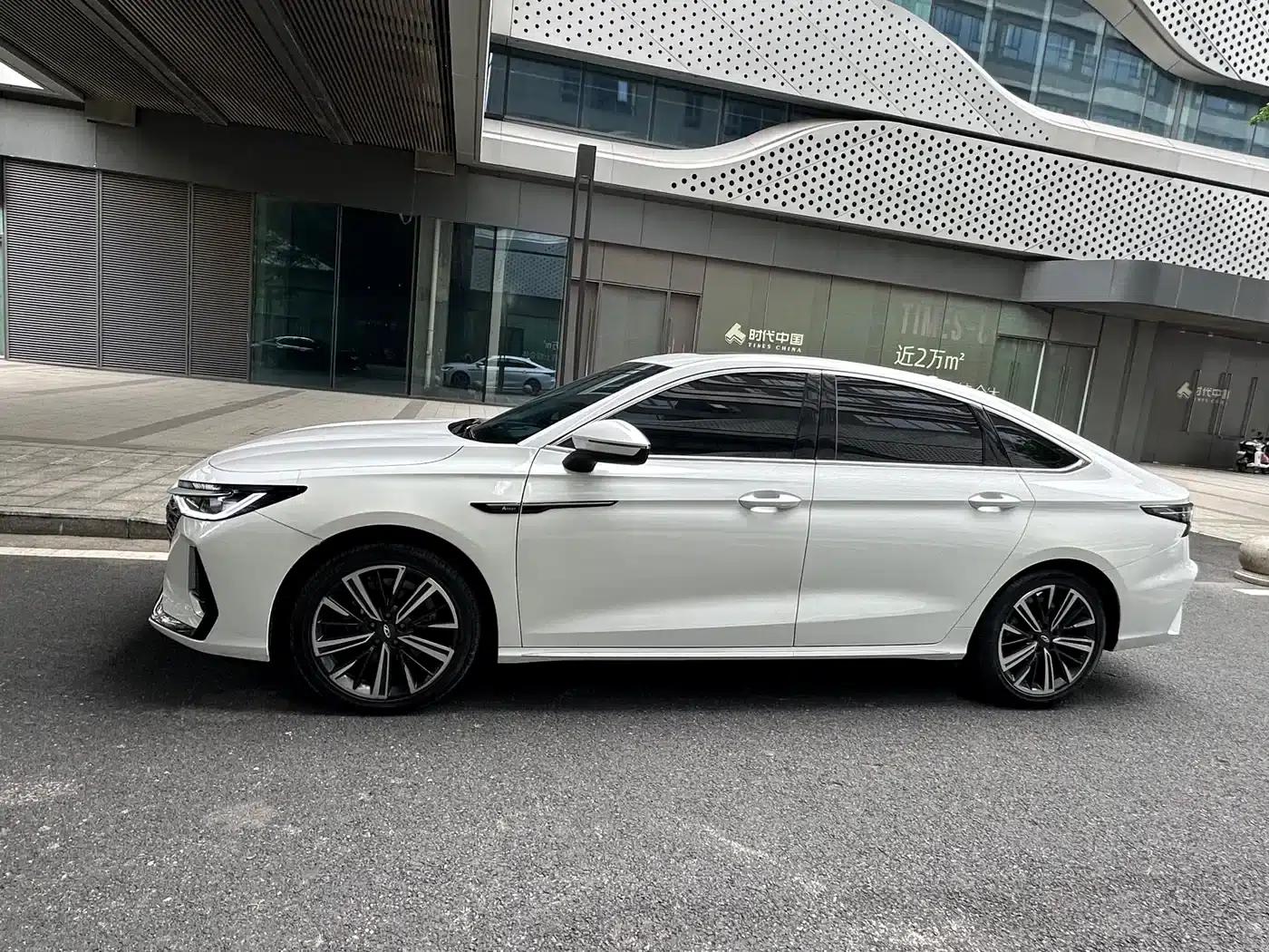 Chery Arrizo 8 2023 1.6T DCT Elegance — миниатюра 15