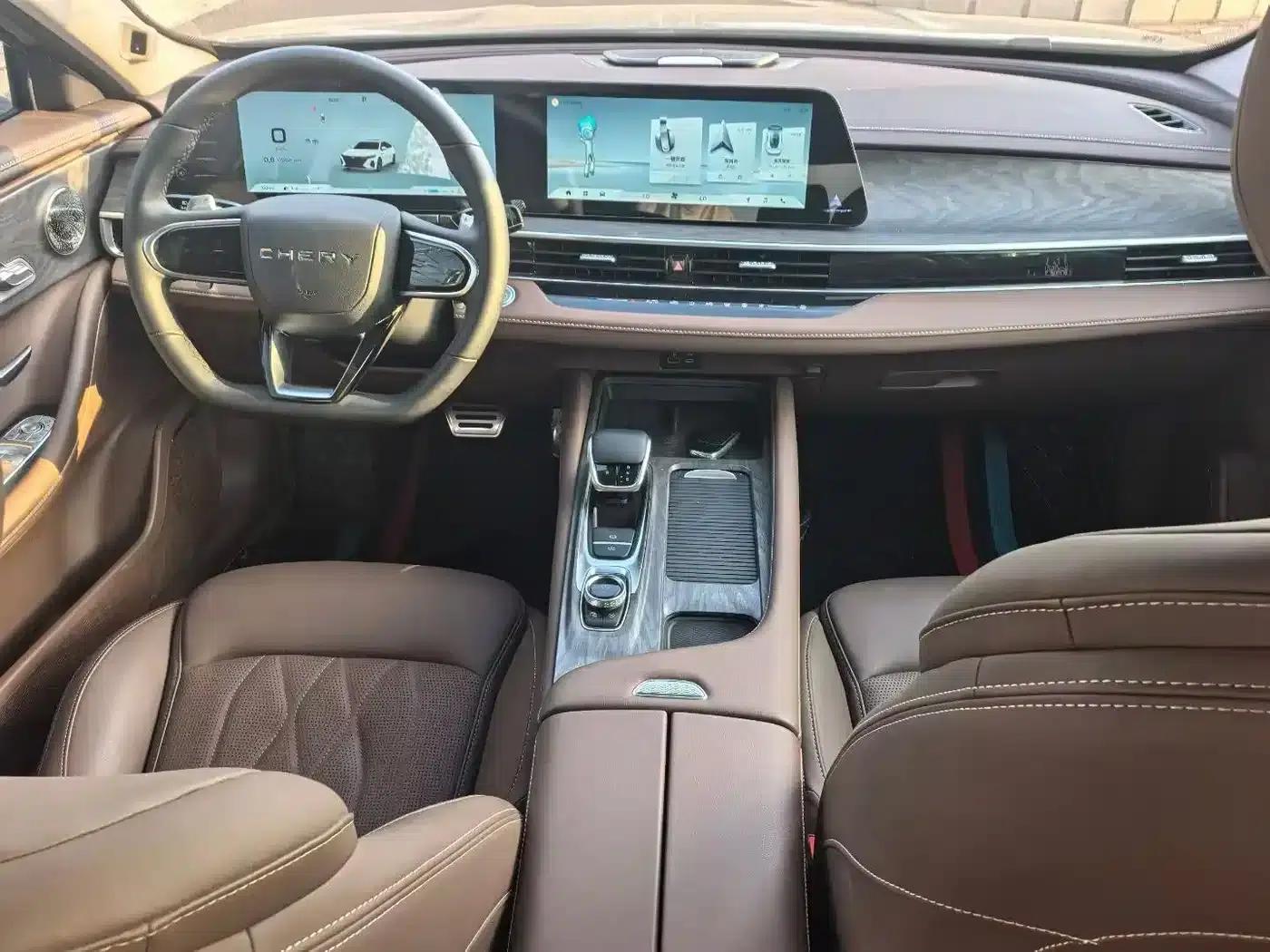 Chery Arrizo 8 2024 High-Performance Edition 2.0T Automatic Plus — миниатюра 5