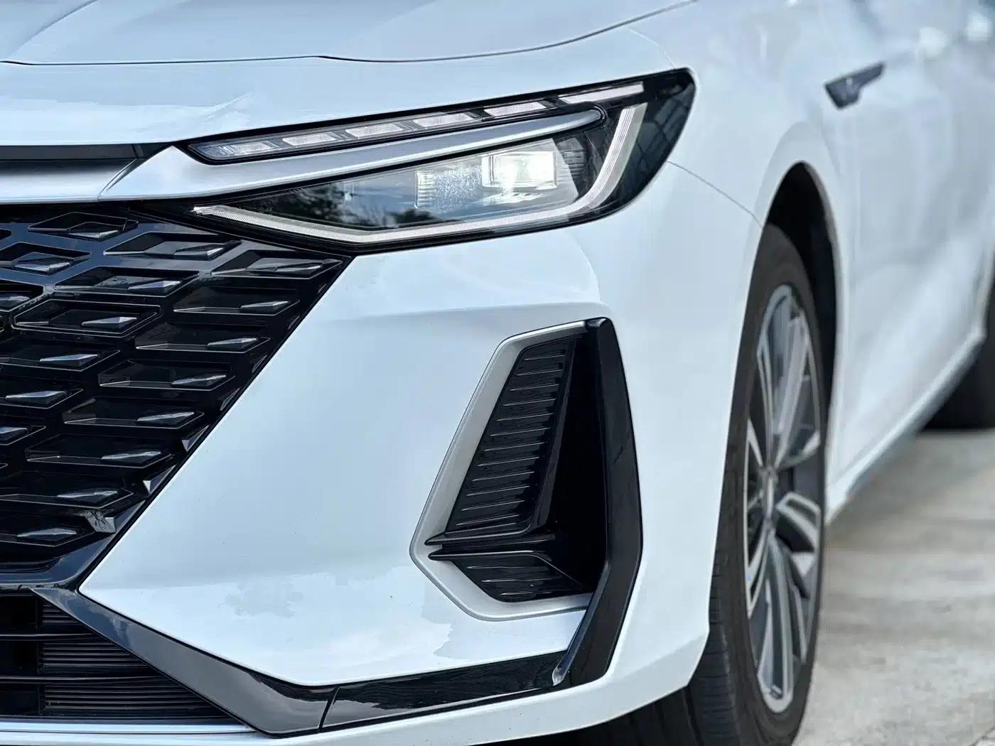 Chery Arrizo 8 2023 1.6T DCT Elegance — миниатюра 4