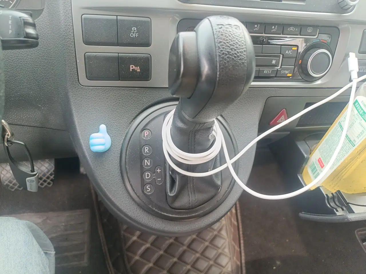 Volkswagen Caravelle 2014 2.0 TSI Four-Wheel Drive Comfort Edition — миниатюра 14