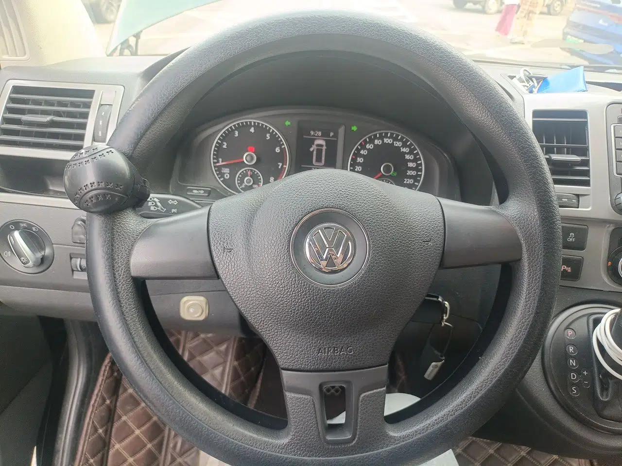 Volkswagen Caravelle 2014 2.0 TSI Four-Wheel Drive Comfort Edition — миниатюра 10