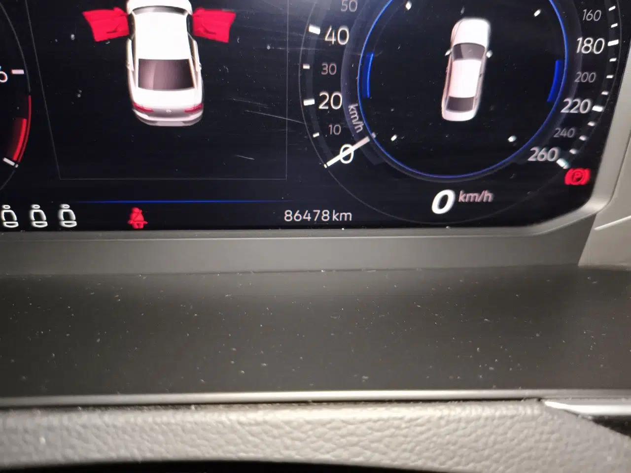 Volkswagen Magotan GTE Plug-in Hybrid 2022 GTE Luxury Model — миниатюра 12