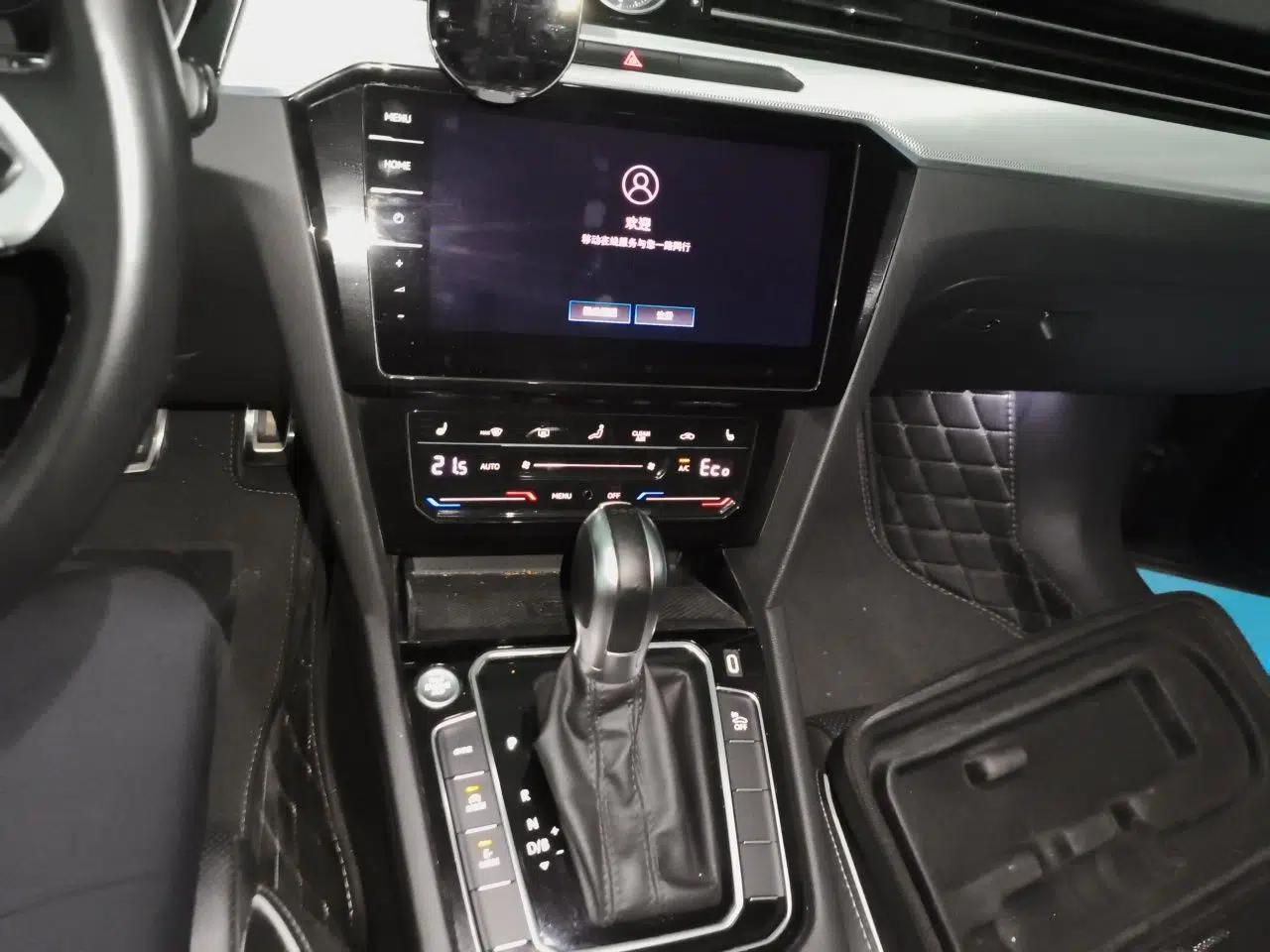 Volkswagen Magotan GTE Plug-in Hybrid 2022 GTE Luxury Model — миниатюра 13