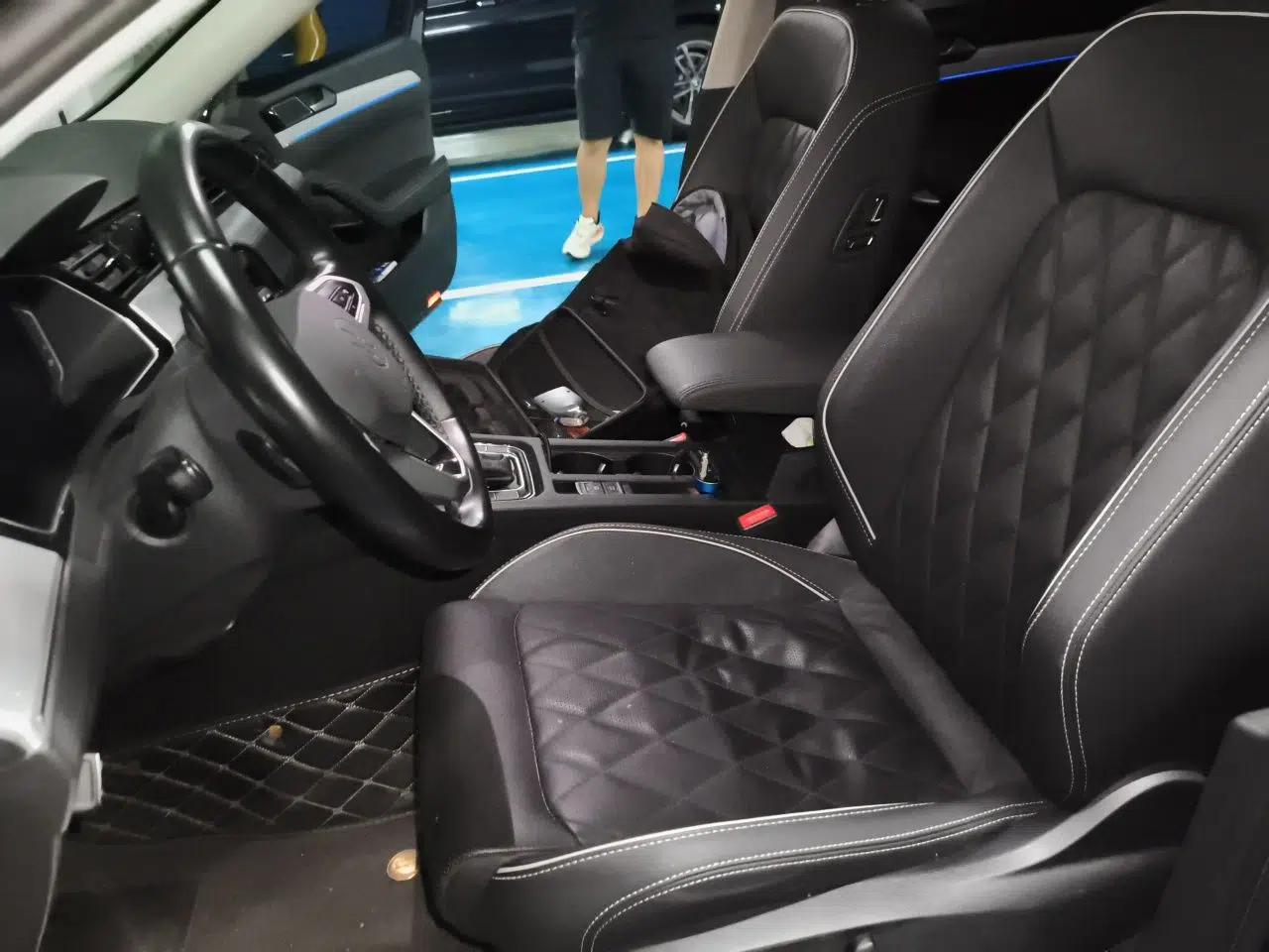 Volkswagen Magotan GTE Plug-in Hybrid 2022 GTE Luxury Model — миниатюра 15