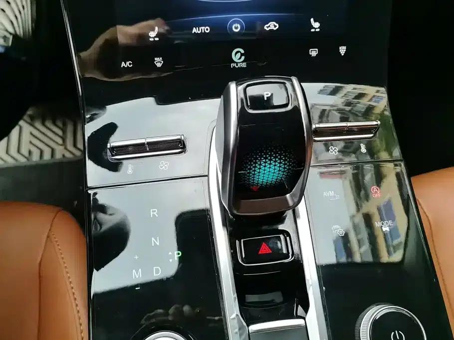 Chery Tiggo 8 PLUS 2022 290TGDI DCT Luxury Edition+ — миниатюра 16