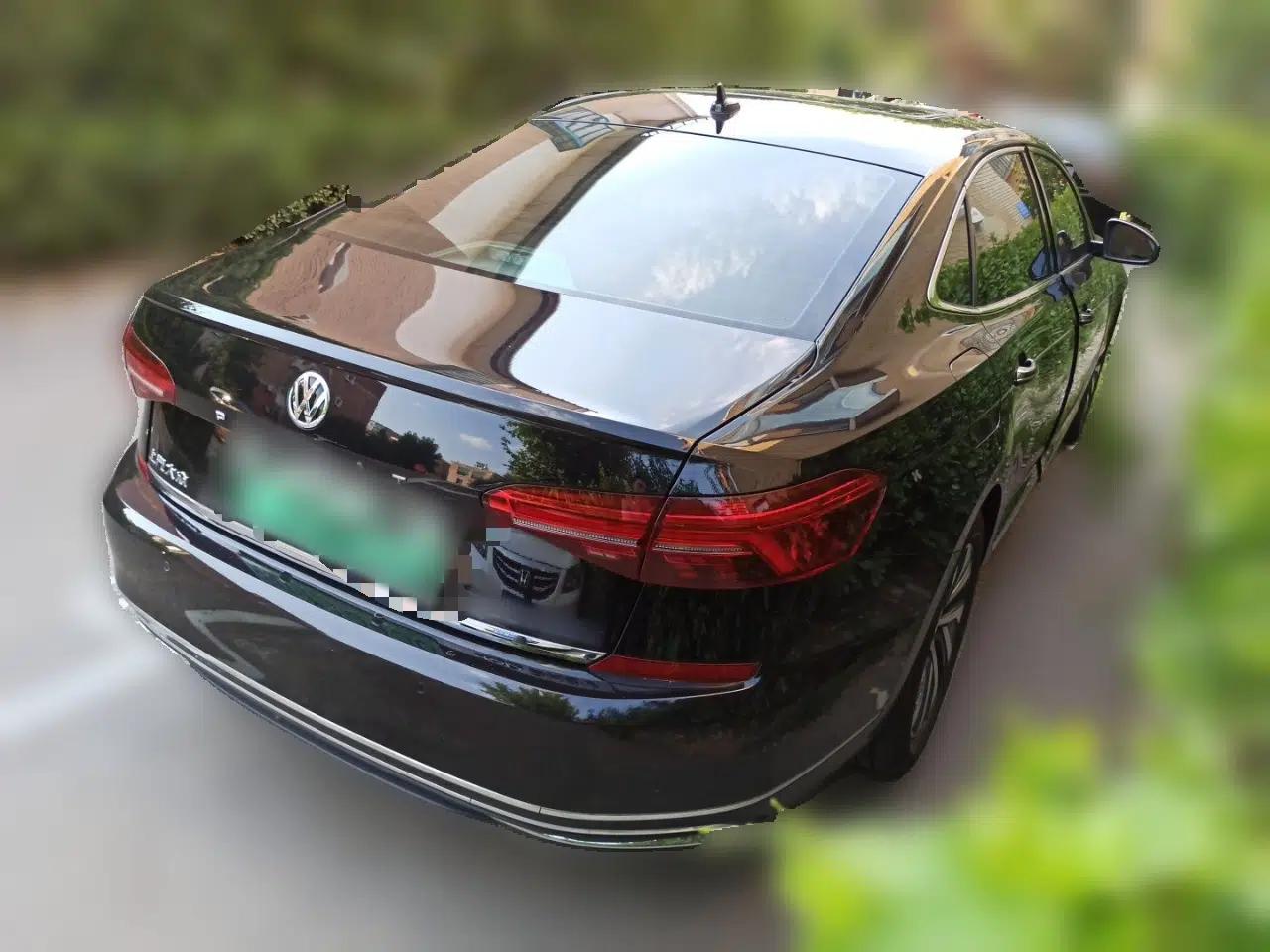 Volkswagen Passat New Energy 2020 430 PHEV Hybrid Luxury Edition China VI Standard — миниатюра 6