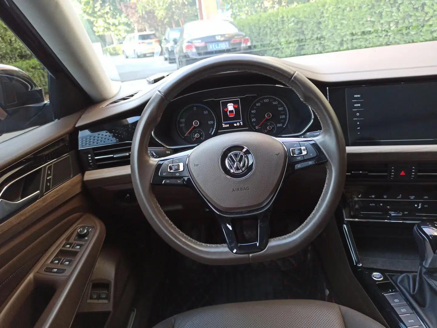 Volkswagen Passat New Energy 2020 430 PHEV Hybrid Luxury Edition China VI Standard — миниатюра 9