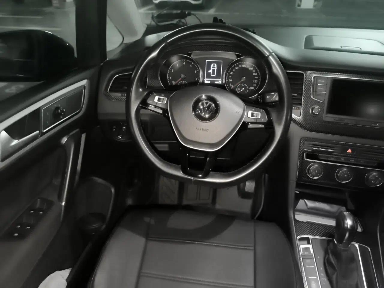 Volkswagen Golf Sportsvan 2016 230TSI Automatic Trend Edition — миниатюра 10