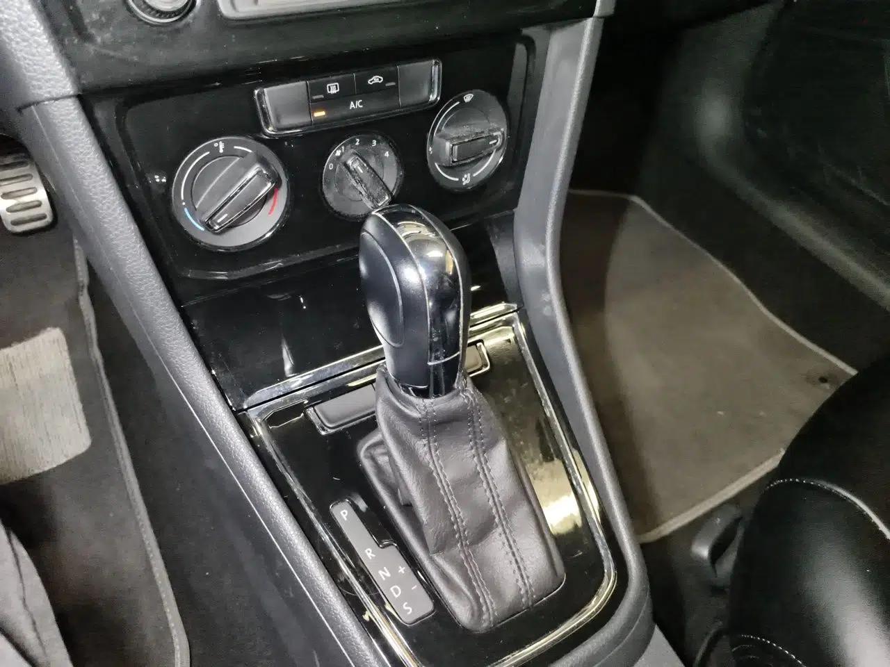 Volkswagen C-TREK 2017 1.6L Automatic Comfort Model — миниатюра 14