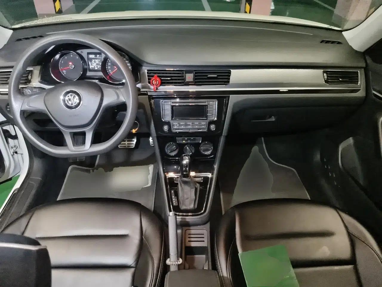 Volkswagen C-TREK 2017 1.6L Automatic Comfort Model — миниатюра 9