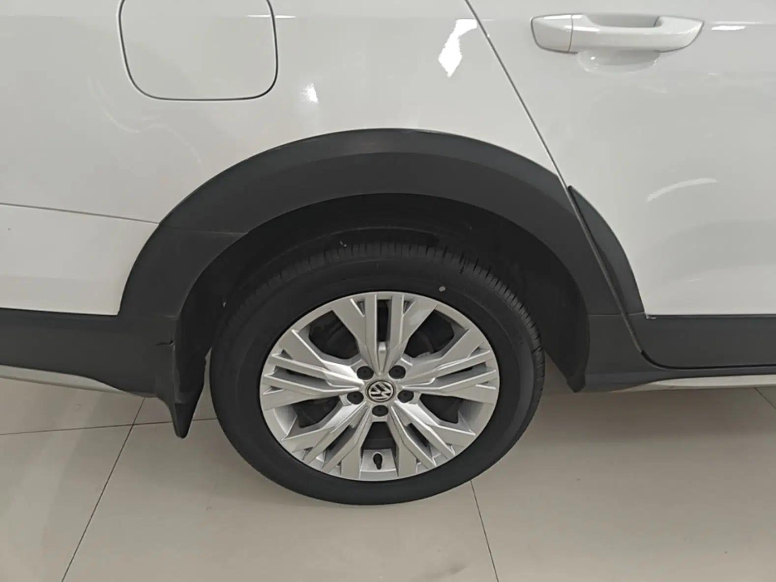 Volkswagen C-TREK 2017 1.6L Automatic Comfort Model — миниатюра 11