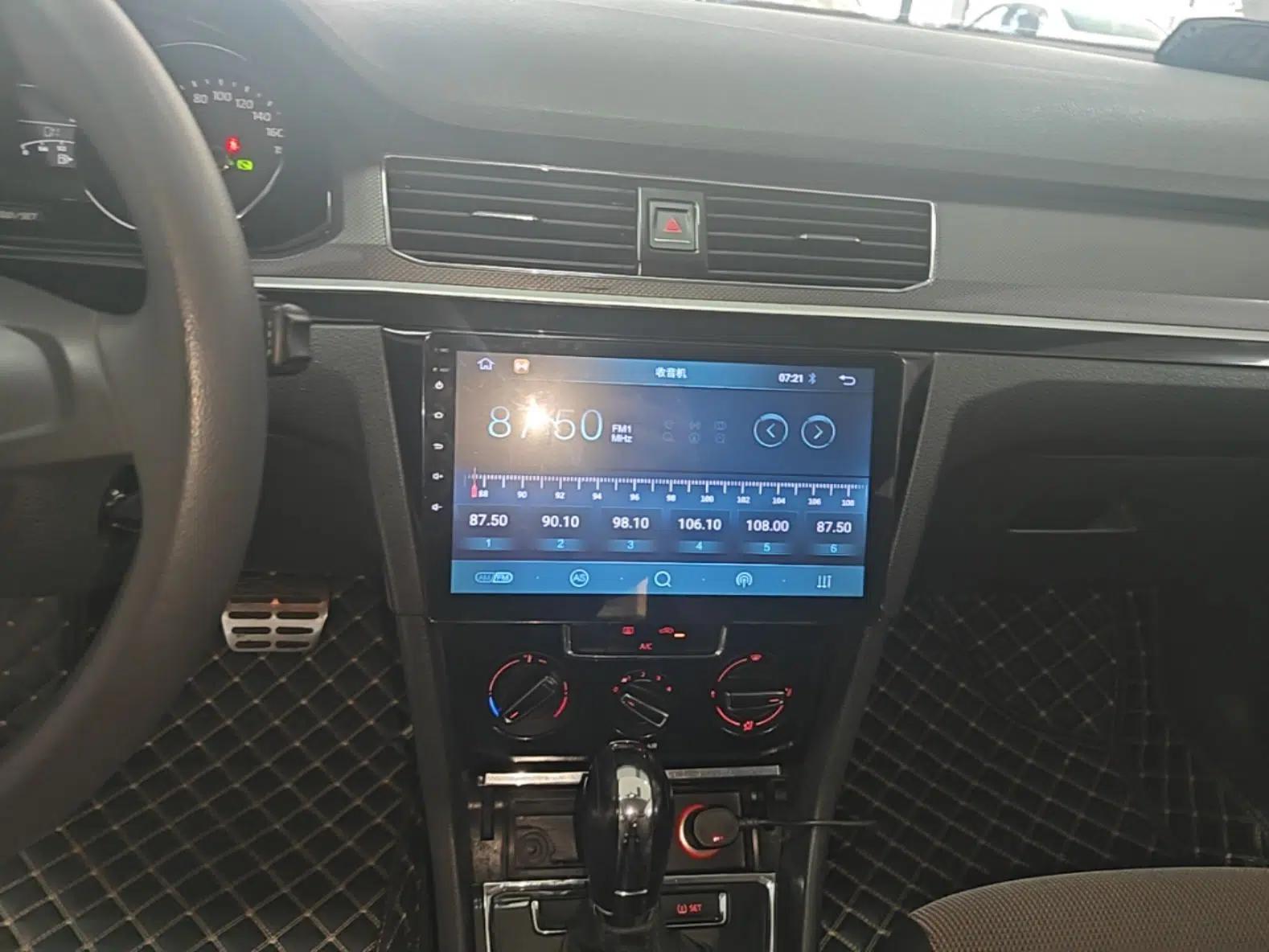 Volkswagen C-TREK 2017 1.6L Automatic Comfort Model — миниатюра 15