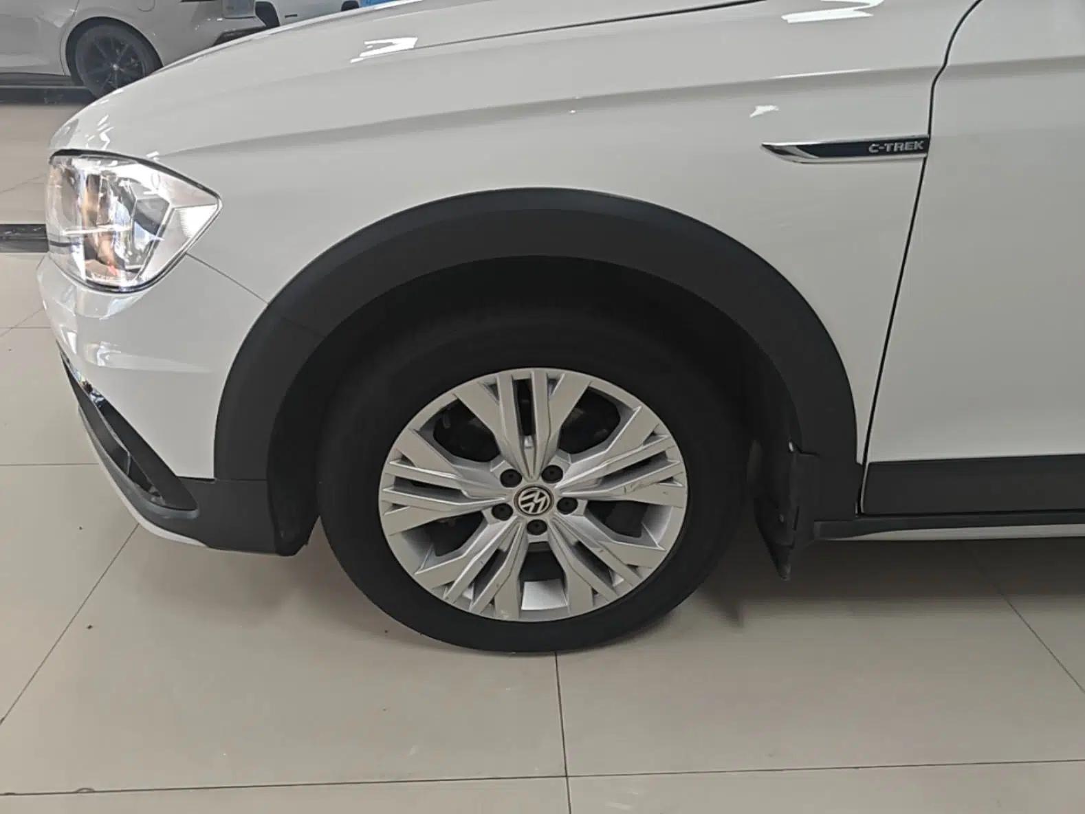 Volkswagen C-TREK 2017 1.6L Automatic Comfort Model — миниатюра 10