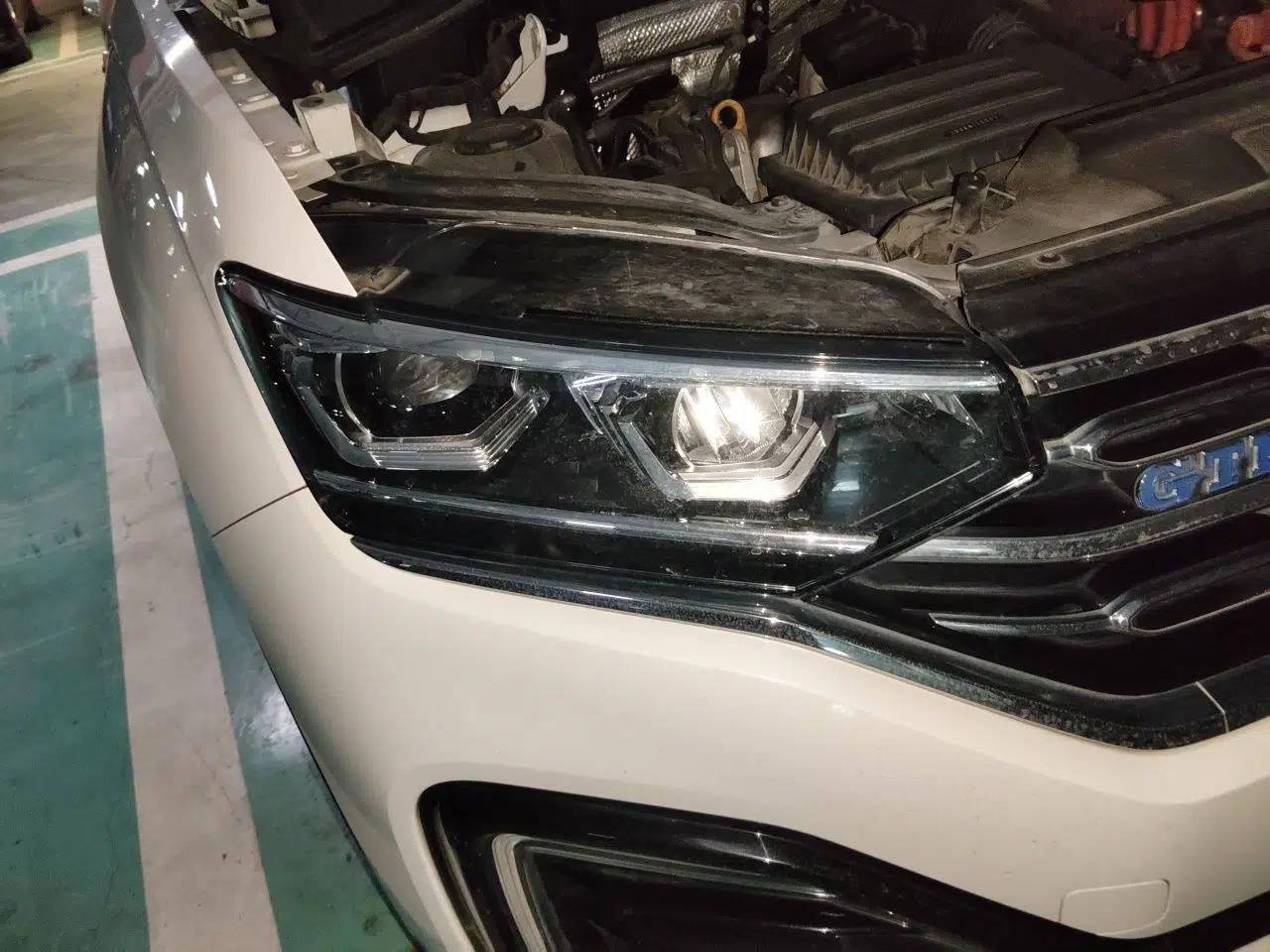 Volkswagen Tayron GTE Plug-in Hybrid 2020 1.4T Luxury Model — миниатюра 7