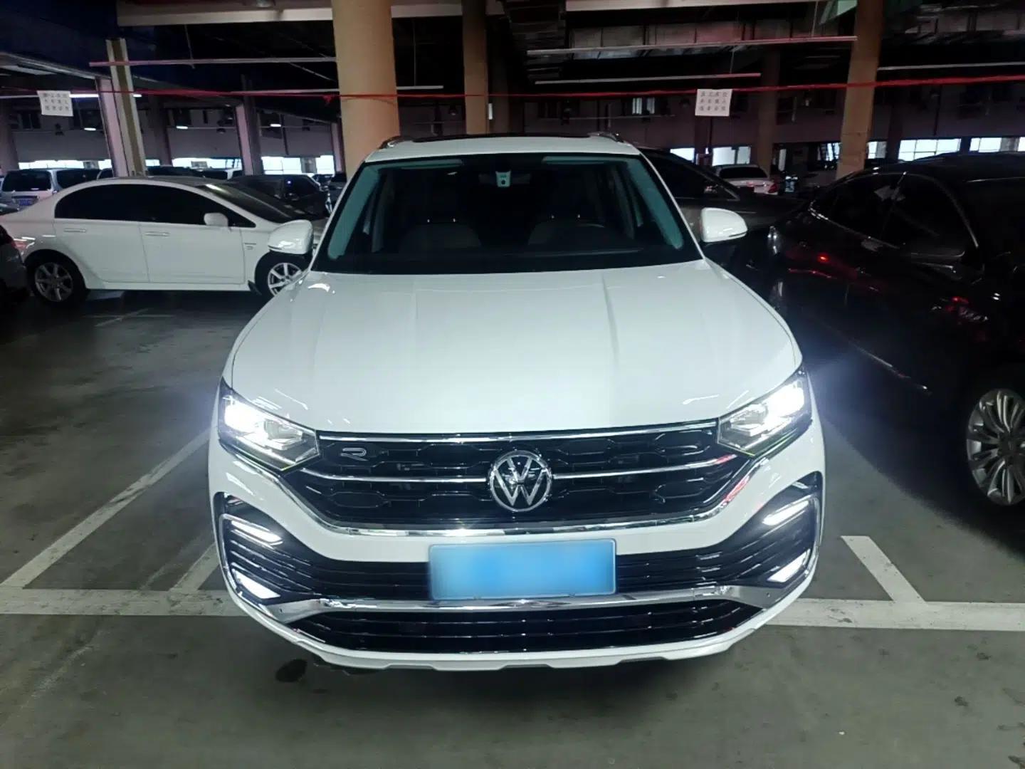 Volkswagen Tayron X 2020 330TSI Two-Wheel Drive Luxury Smart Connectivity Version — миниатюра 2