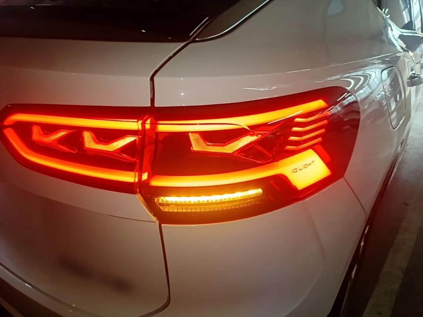 Volkswagen Tayron X 2020 330TSI Two-Wheel Drive Luxury Smart Connectivity Version — миниатюра 9