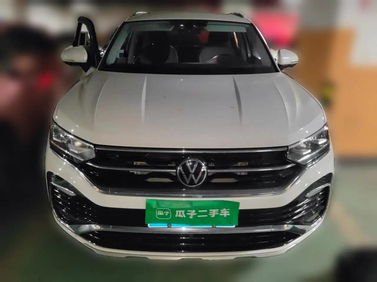 Volkswagen Tayron X 2020 330TSI Two-Wheel Drive Luxury Smart Connectivity Version — миниатюра 2
